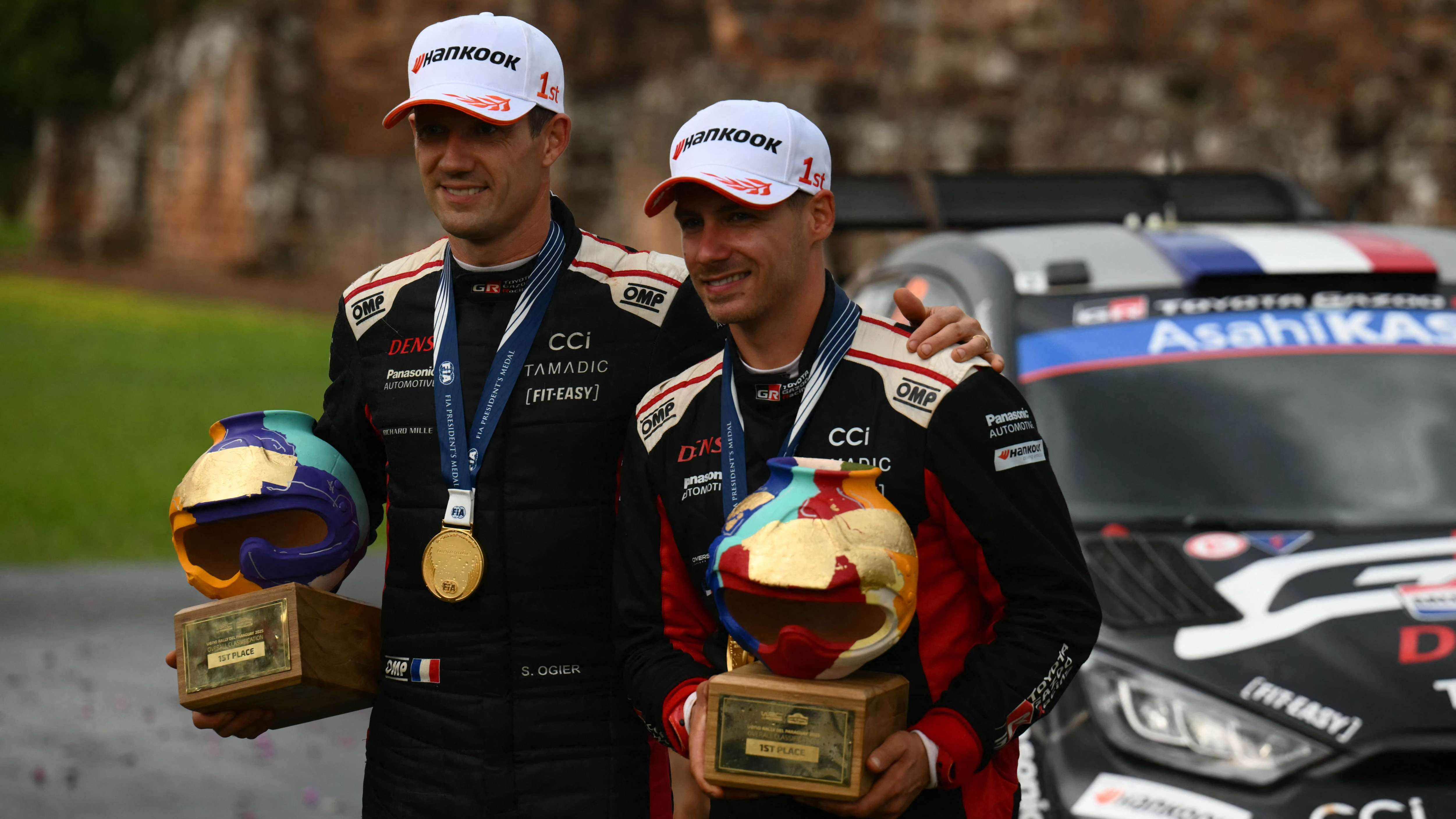 AUTO-RALLY-WORLD-PAR-PODIUM