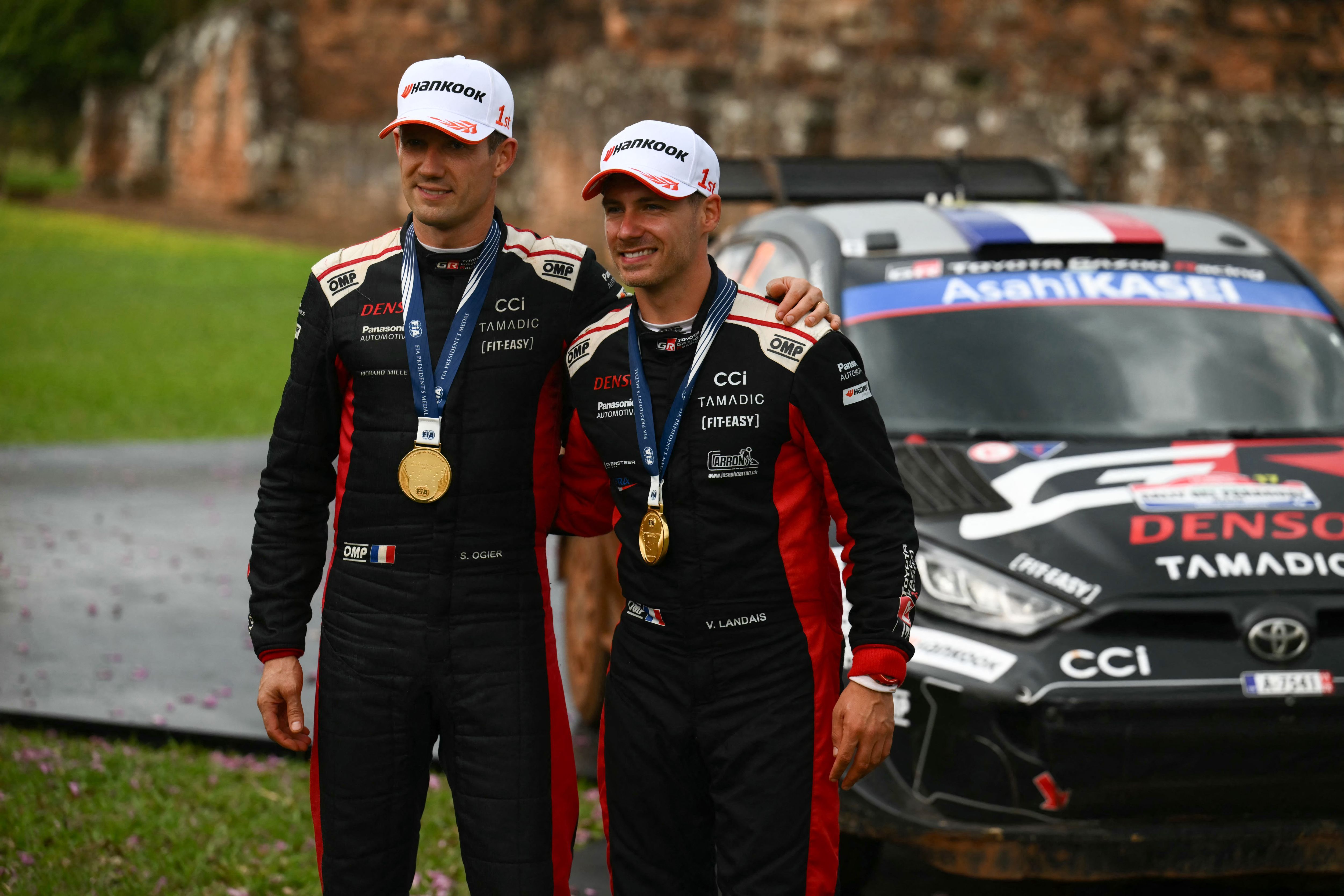 AUTO-RALLY-WORLD-PAR-PODIUM