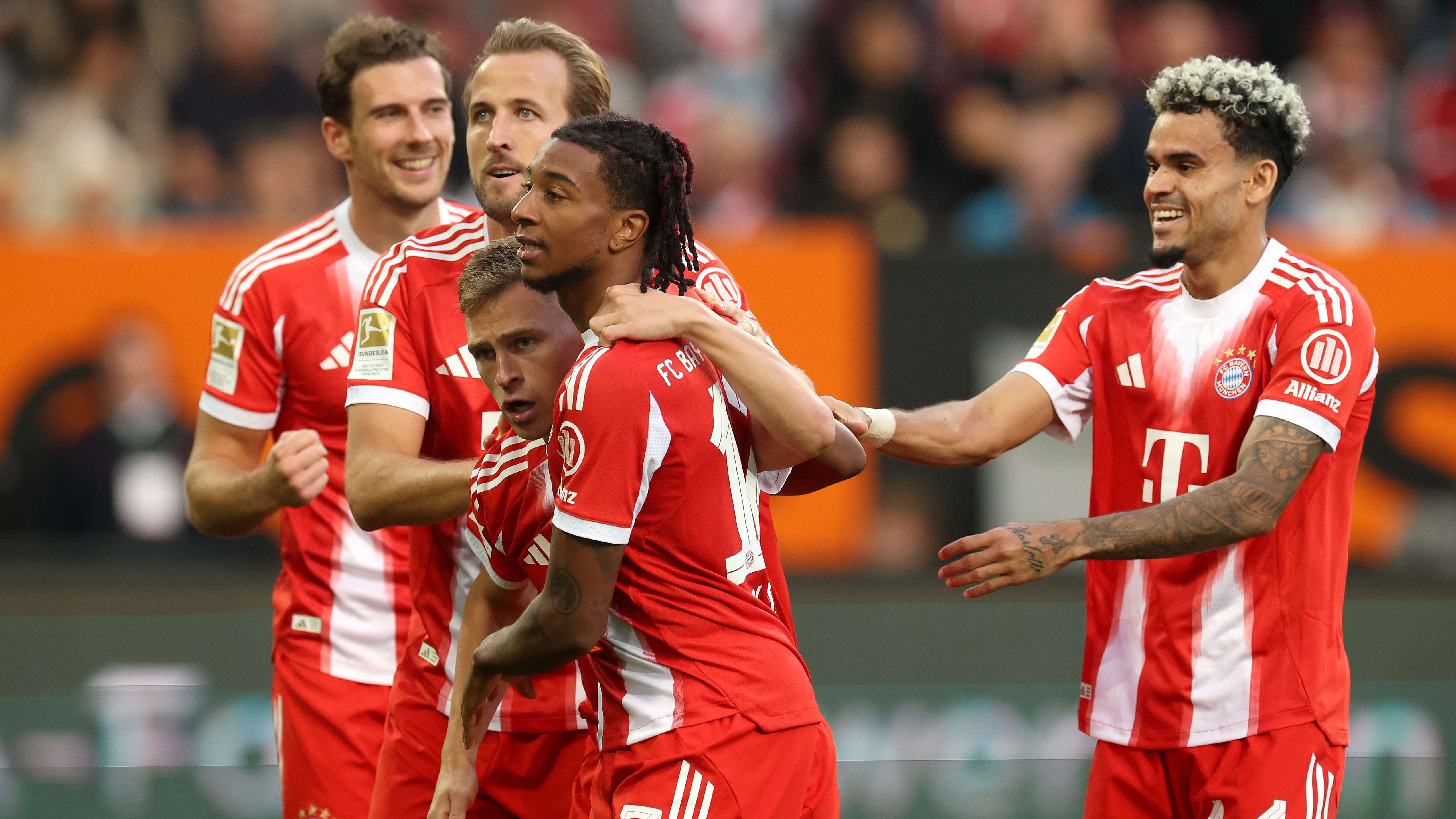 FC Augsburg v FC Bayern München - Bundesliga