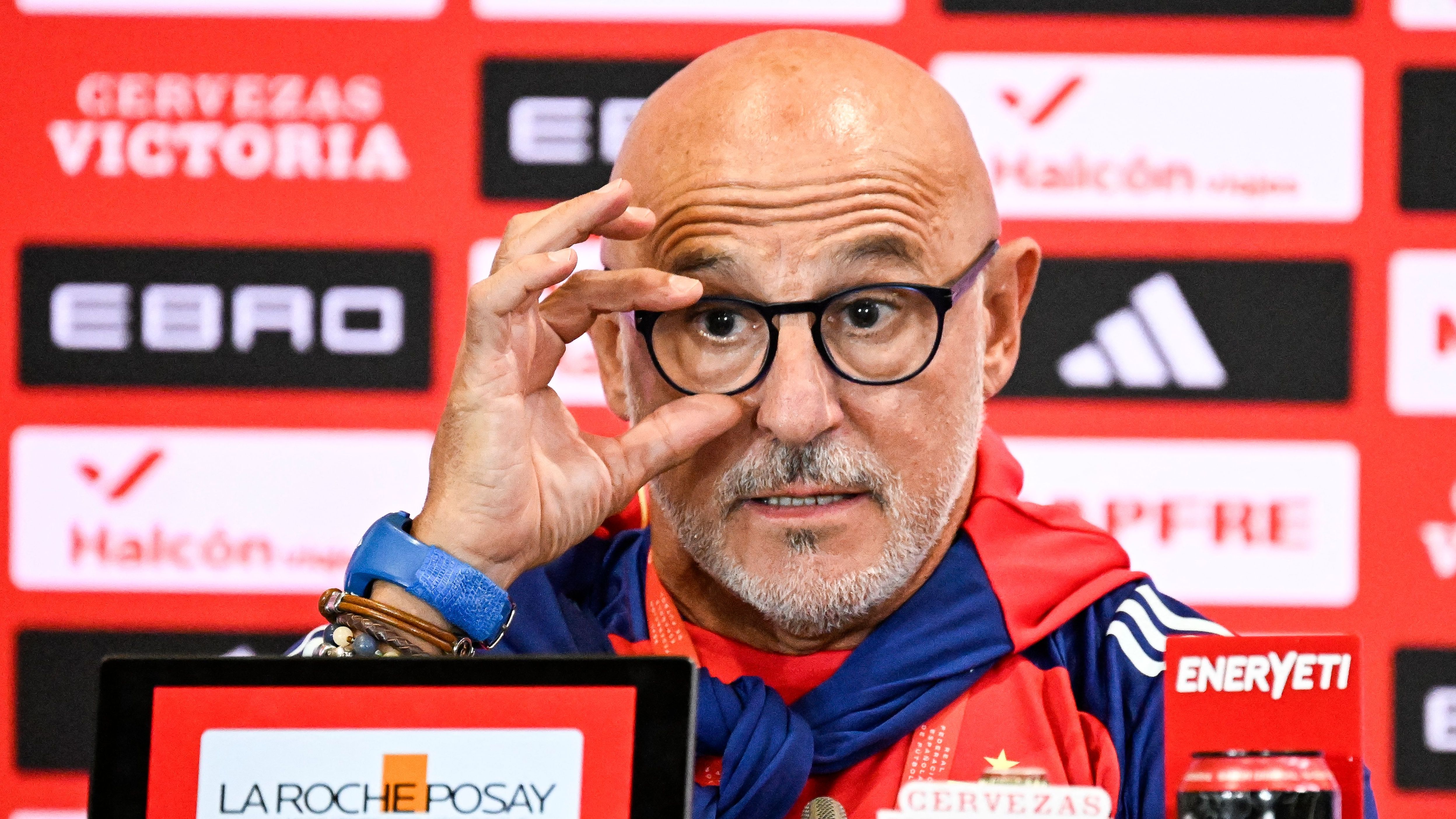 FBL-WC-2026-EUR-QUALIFIERS-ESP-PRESSER