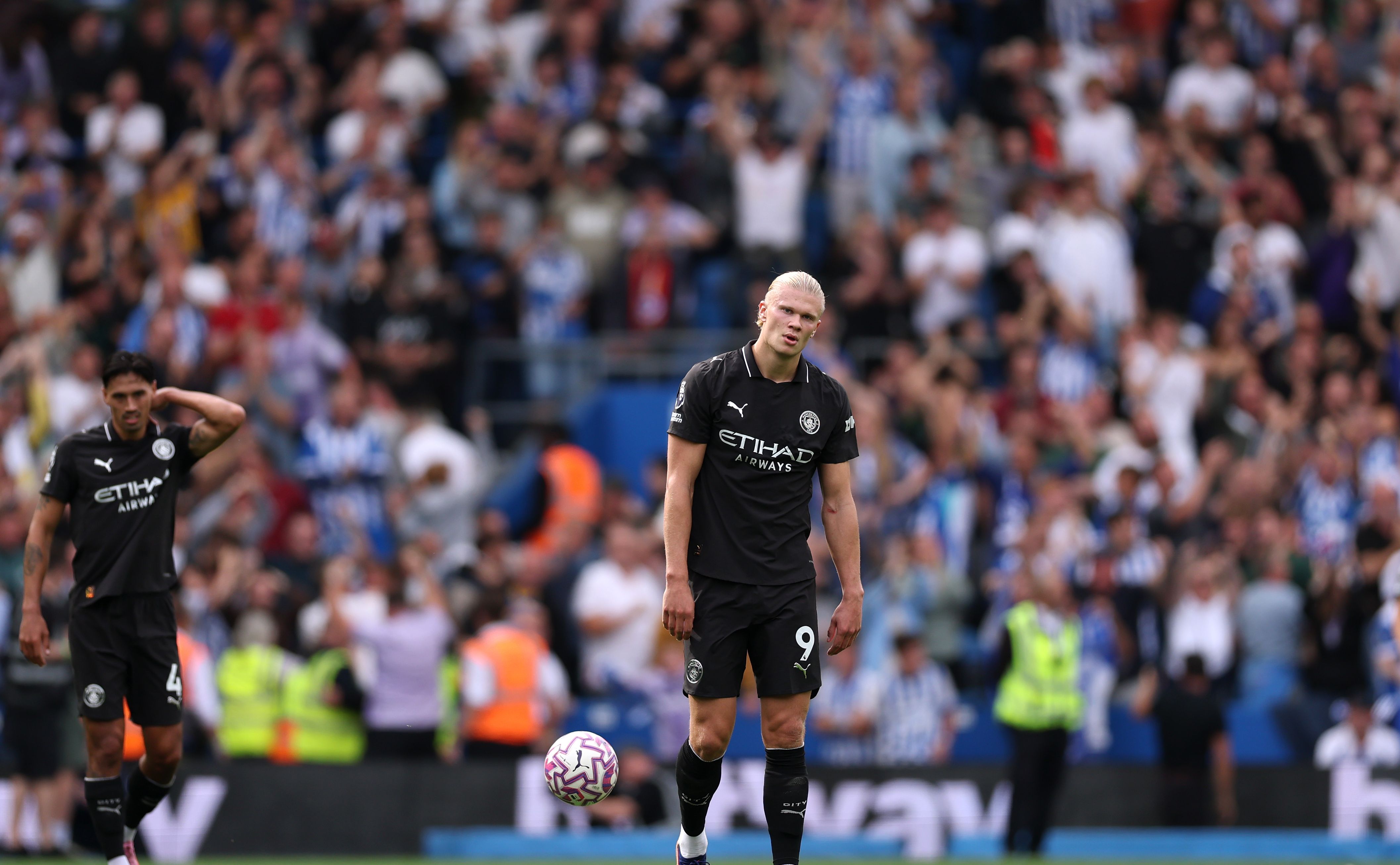 Brighton & Hove Albion v Manchester City - Premier League