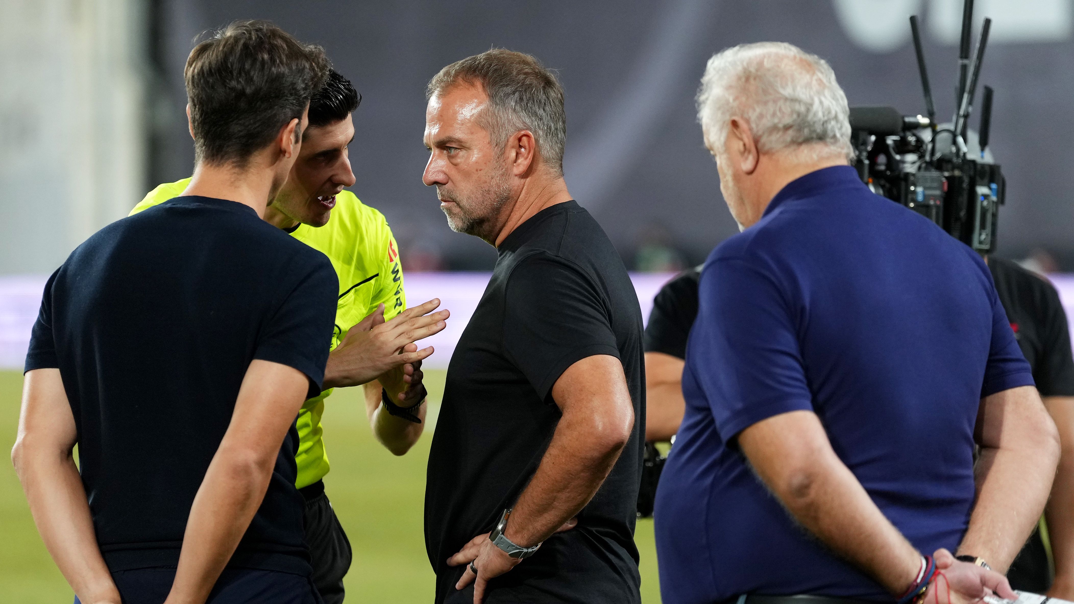 Rayo Vallecano de Madrid v FC Barcelona - LaLiga EA Sports