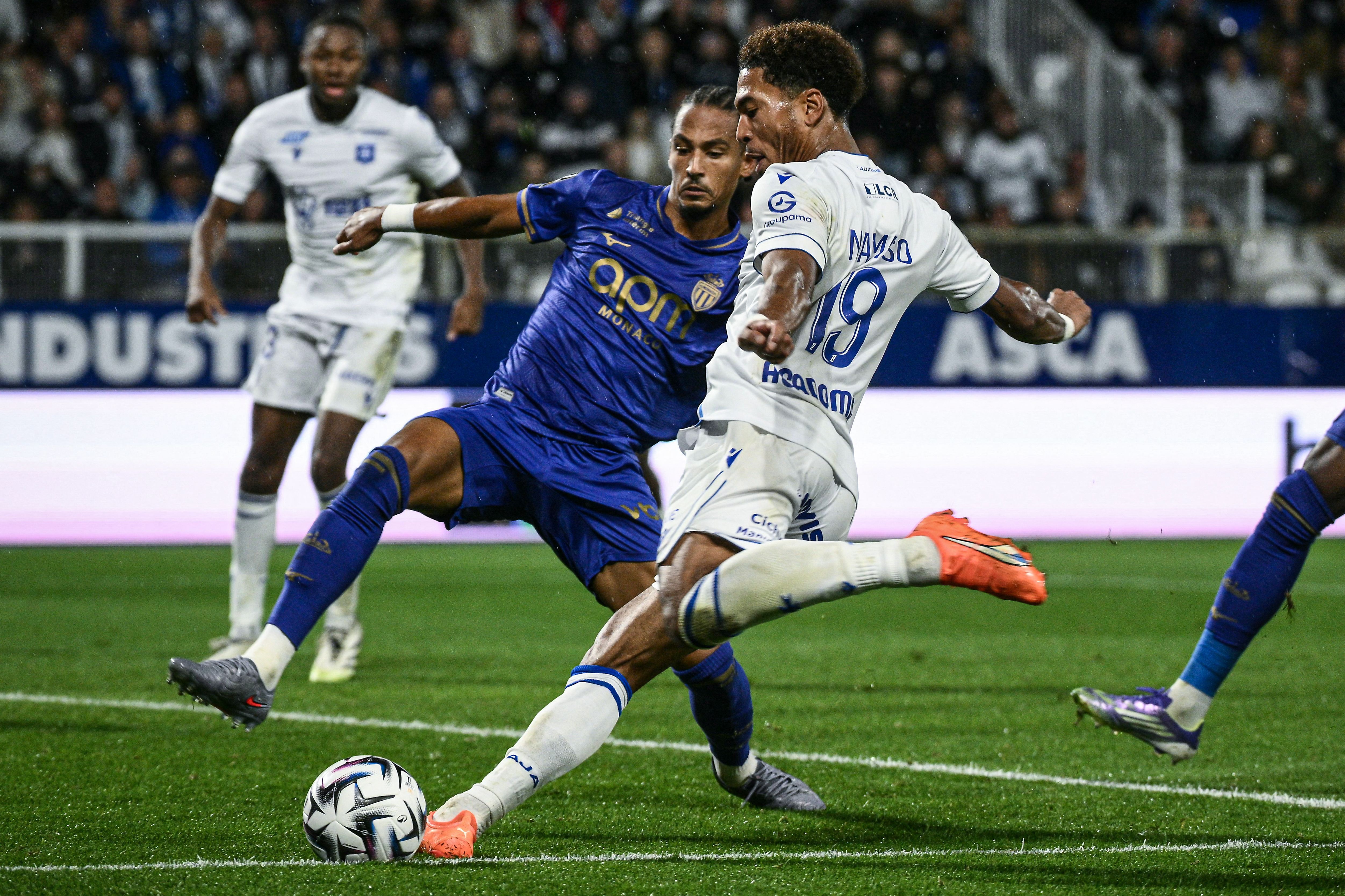 FBL-FRA-LIGUE1-AUXERRE-MONACO