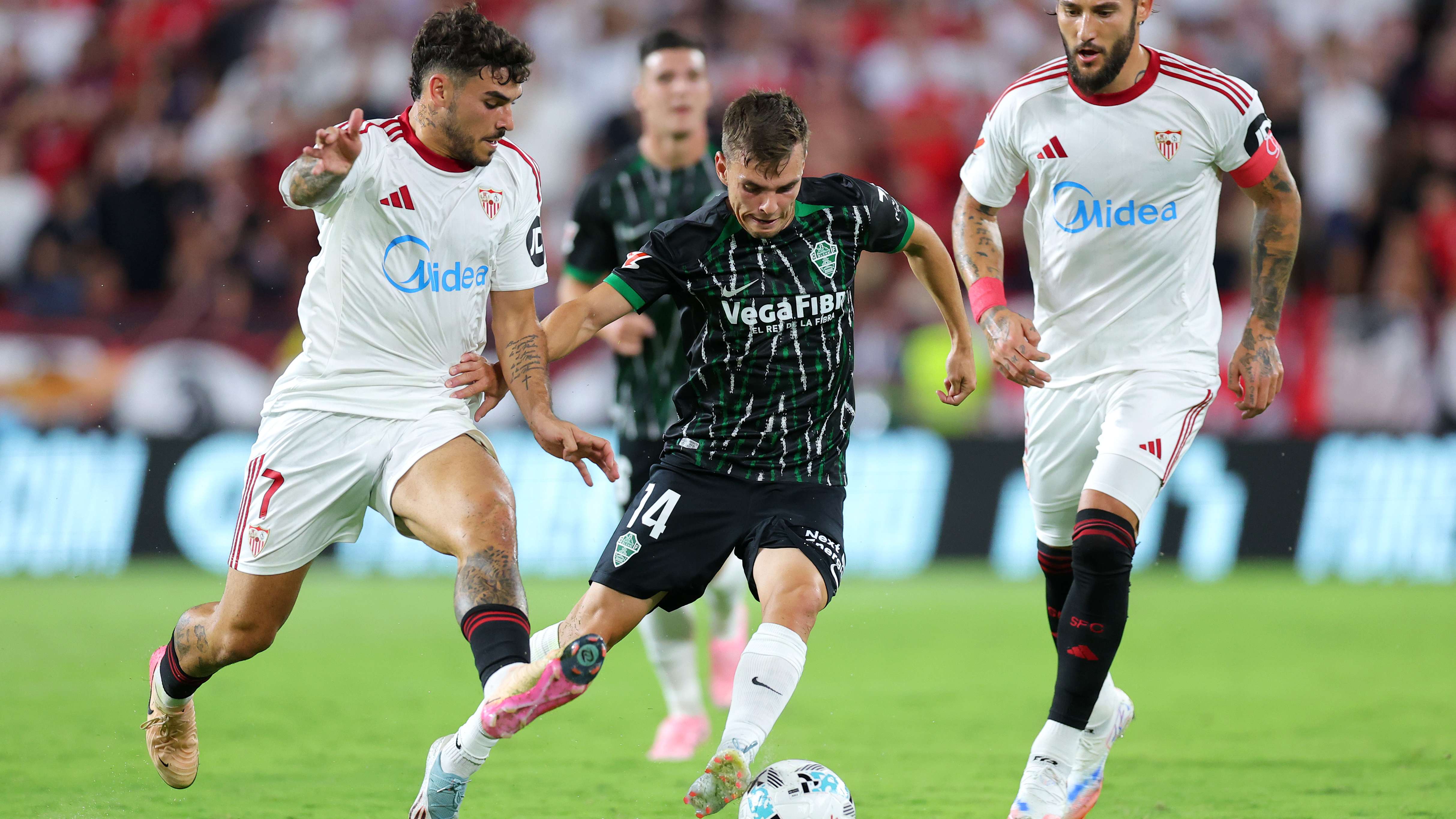 Sevilla FC v Elche CF - LaLiga EA Sports