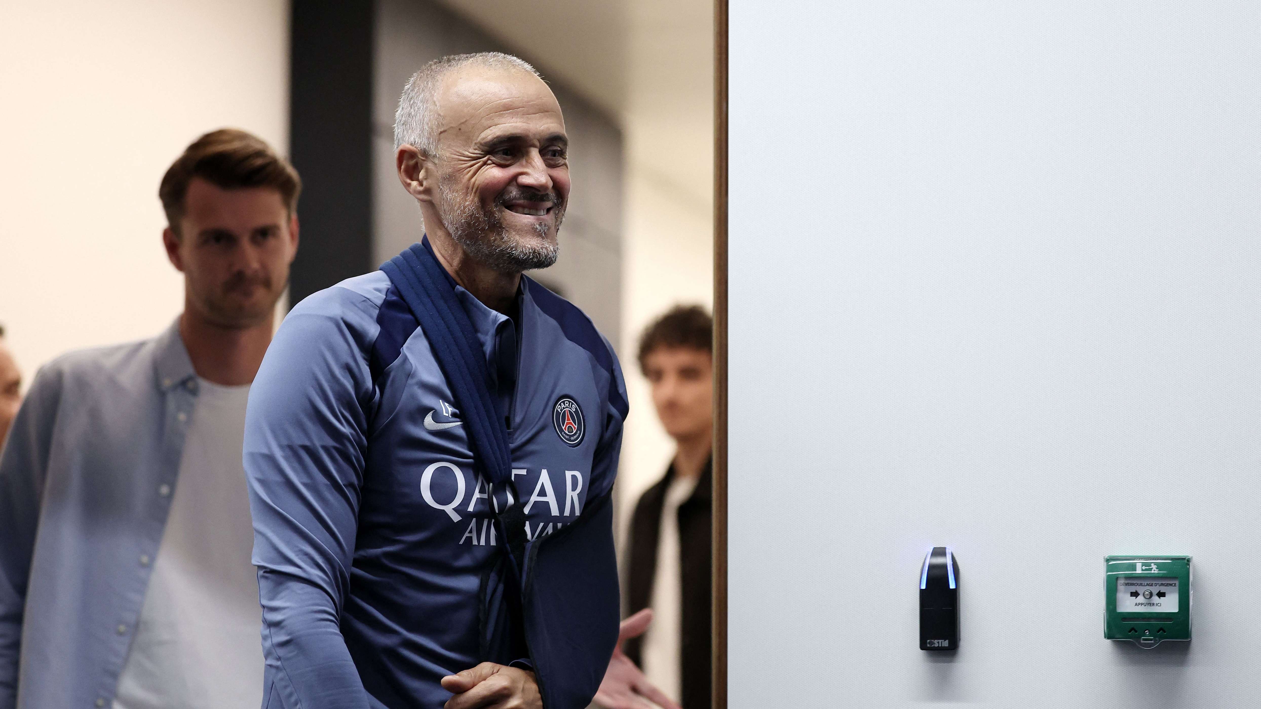 FBL-EUR-C1-PSG-PRESSER