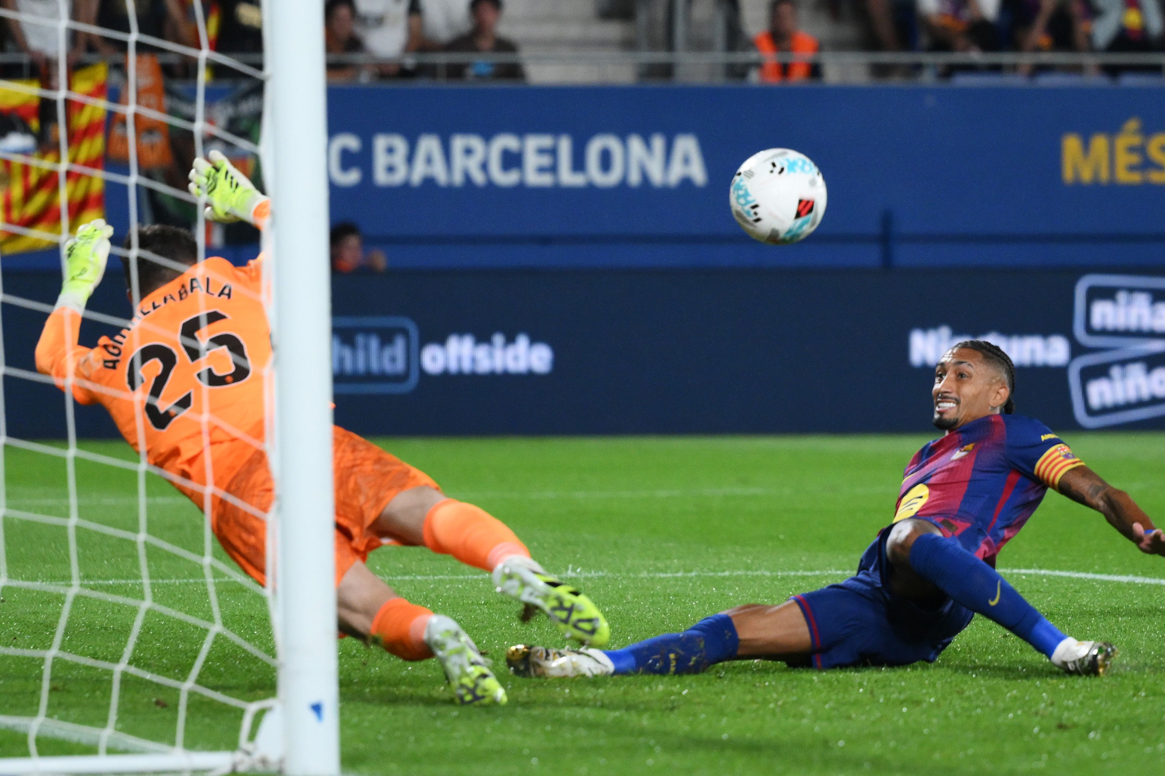 FC Barcelona v Valencia CF - LaLiga EA Sports