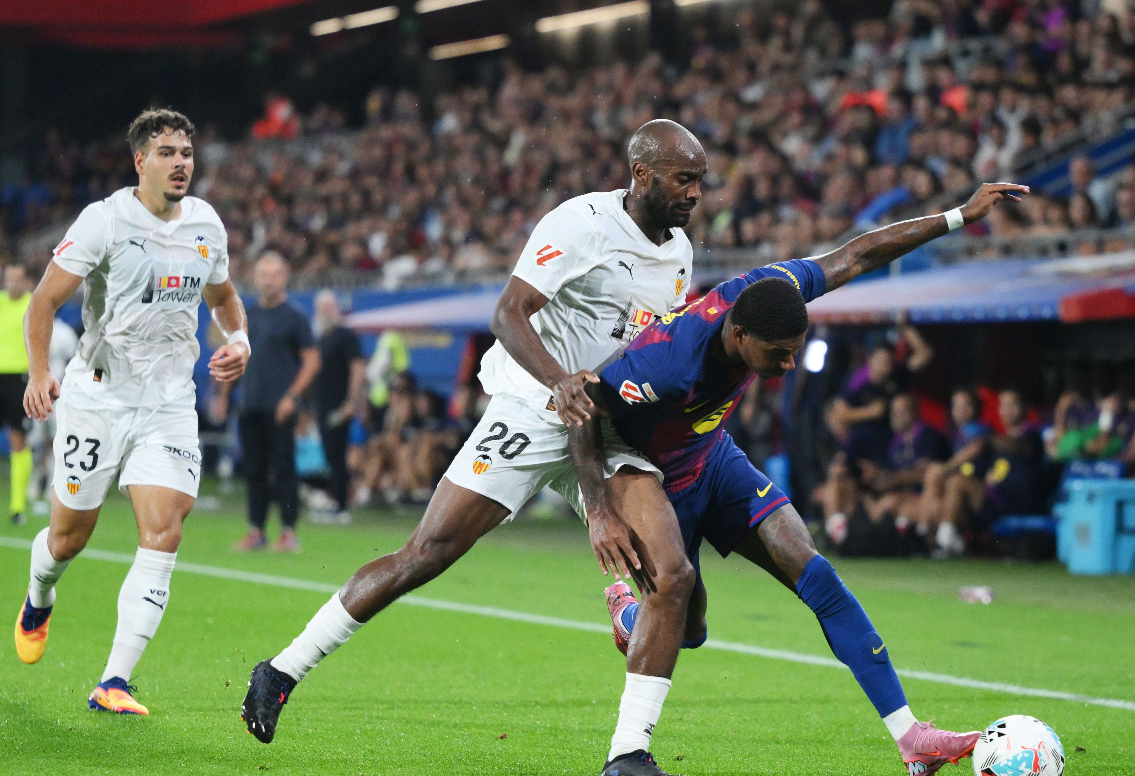 FC Barcelona v Valencia CF - LaLiga EA Sports