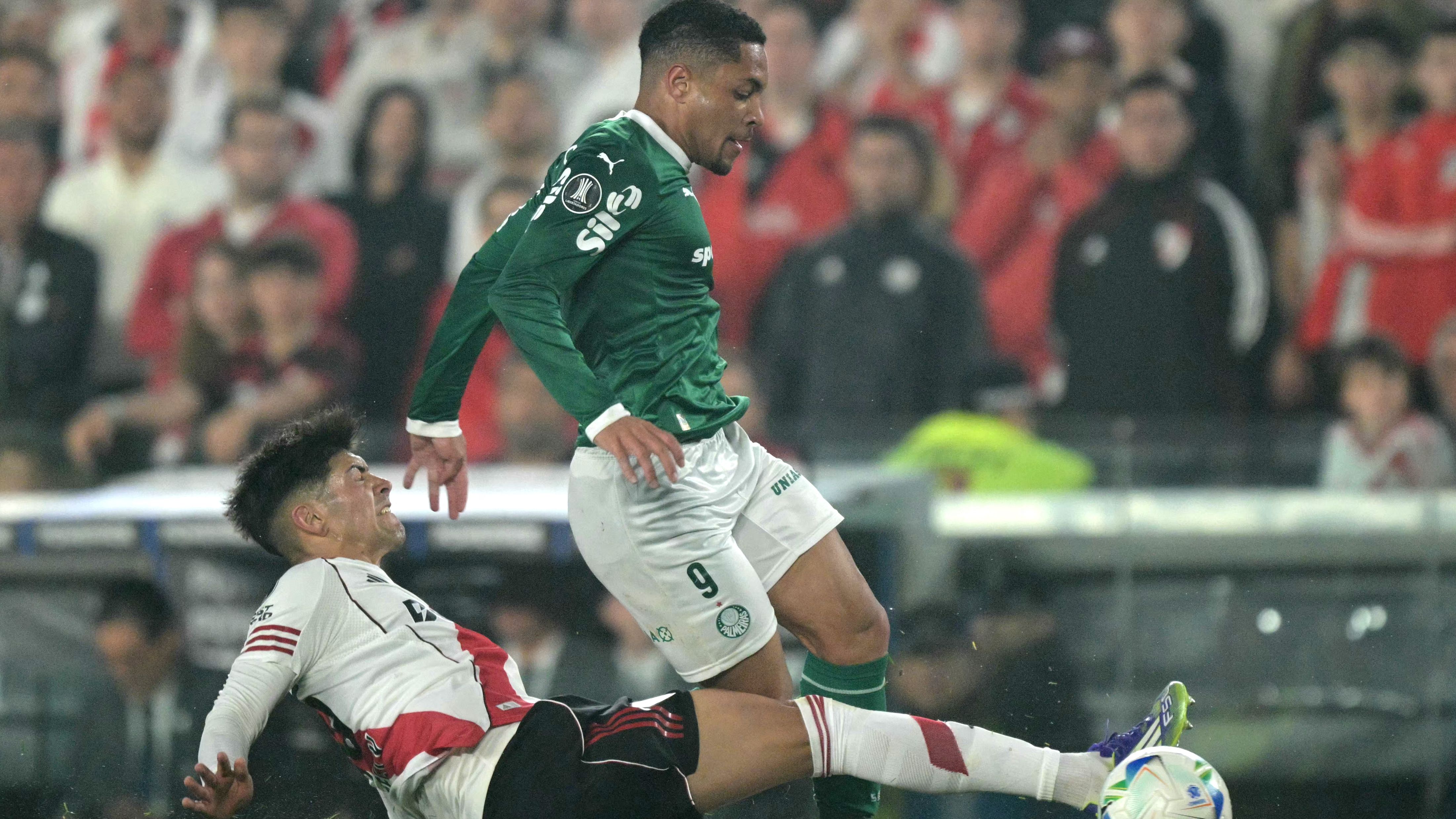 FBL-LIBERTADORES-RIVER-PALMEIRAS