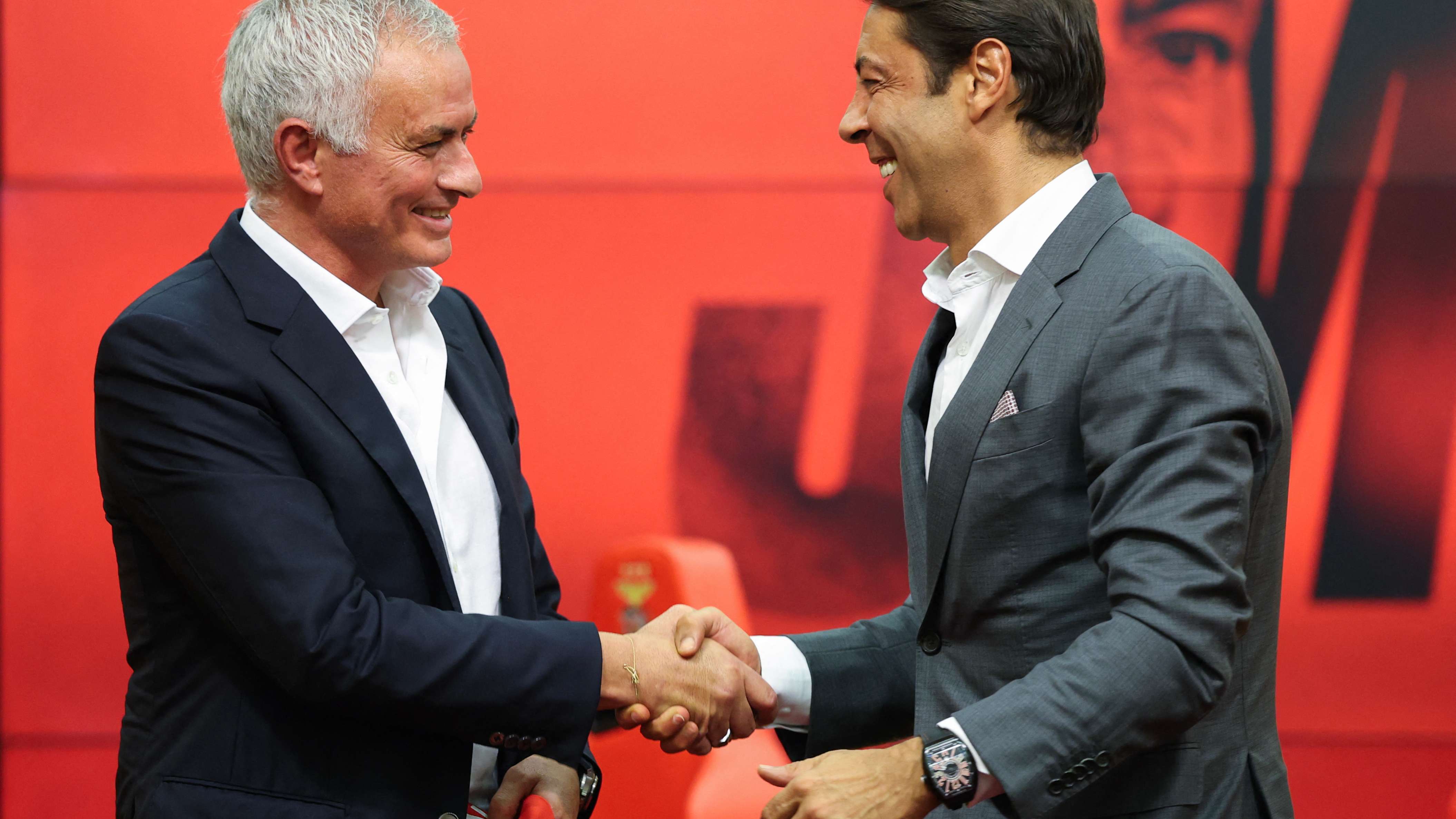 FBL-POR-LIGA-BENFICA-MOURINHO