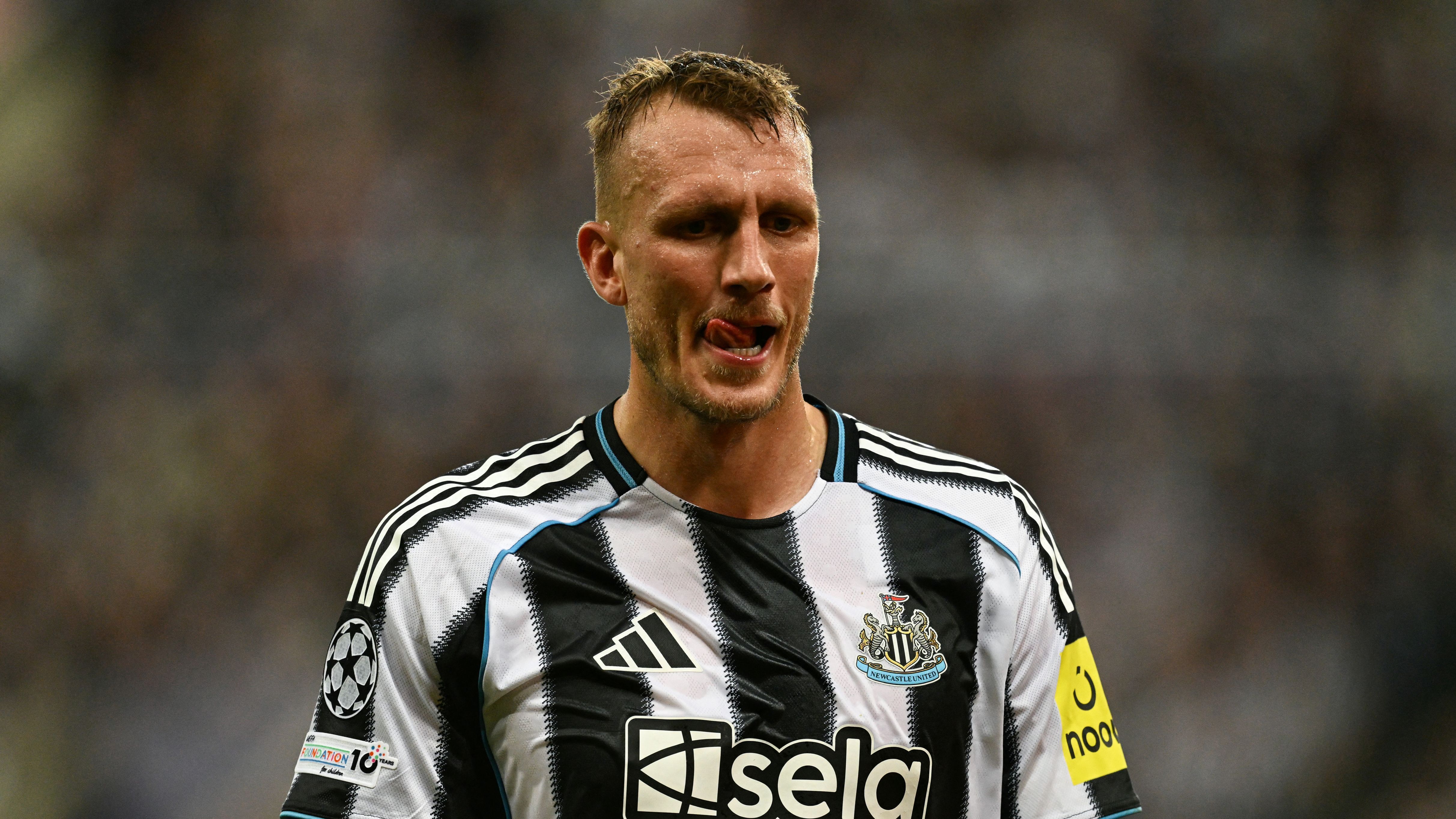 FBL-EUR-C1-NEWCASTLE-BARCELONA