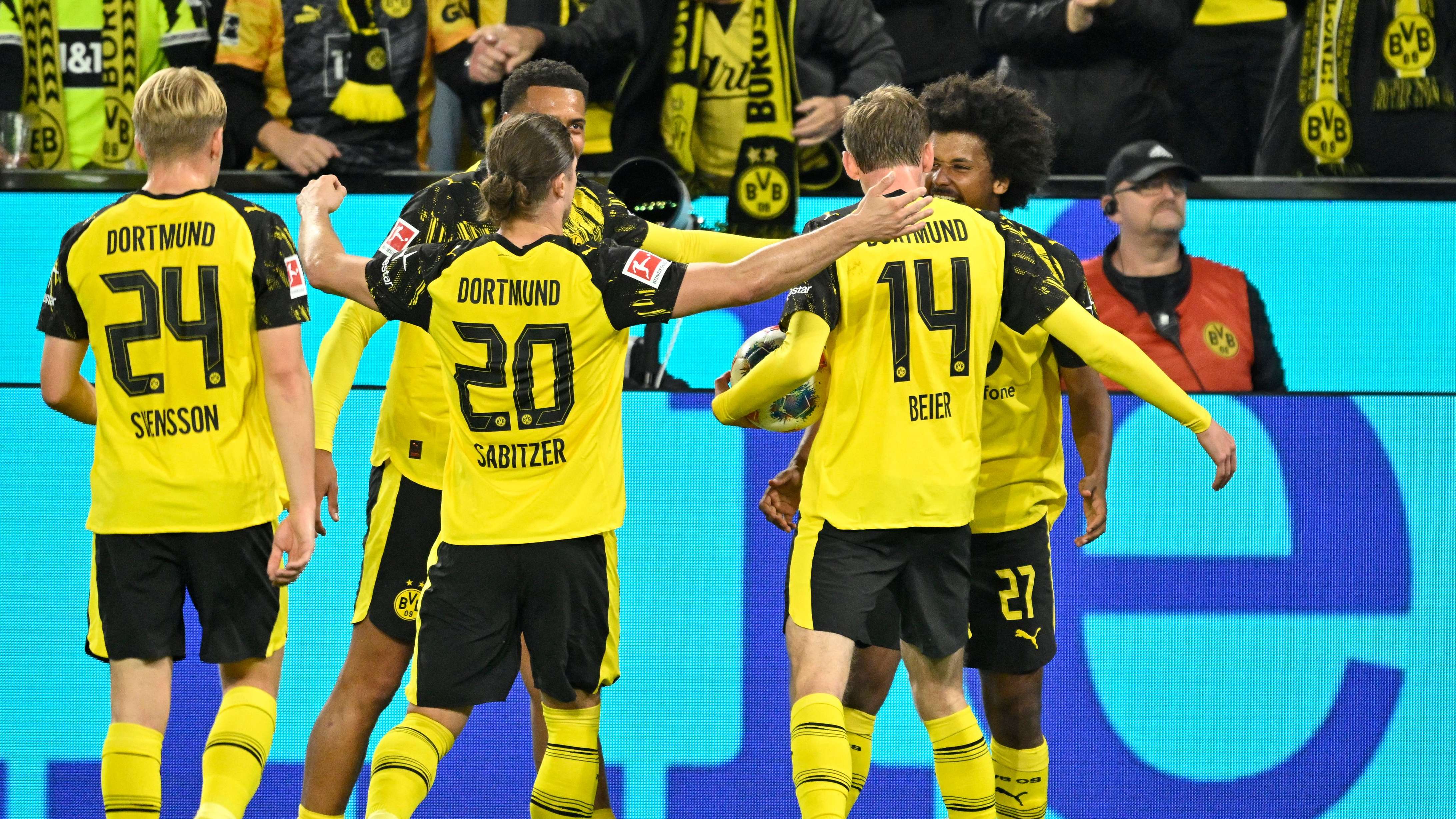 FBL-GER-BUNDESLIGA-DORTMUND-WOLFSBURG