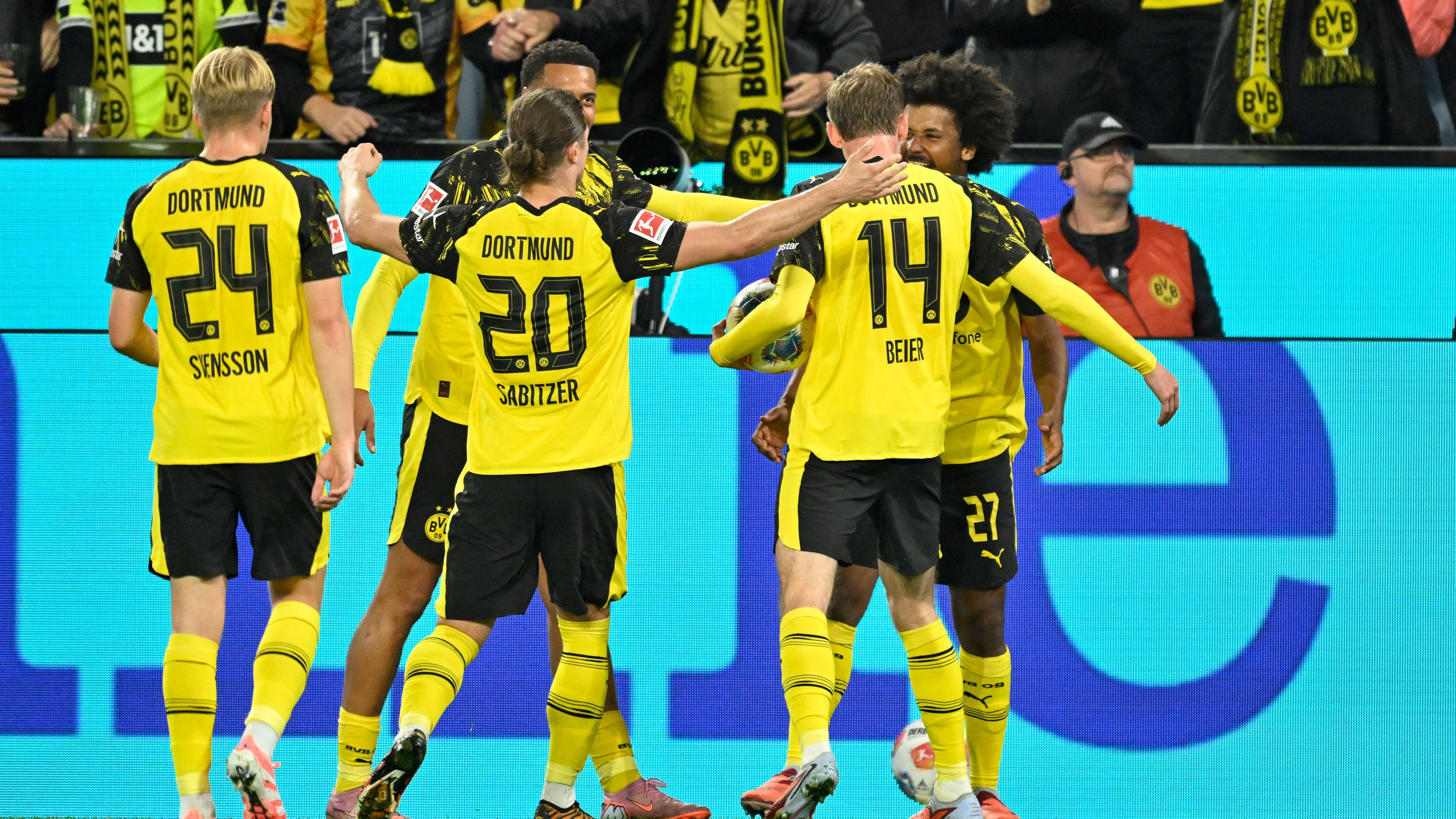 FBL-GER-BUNDESLIGA-DORTMUND-WOLFSBURG