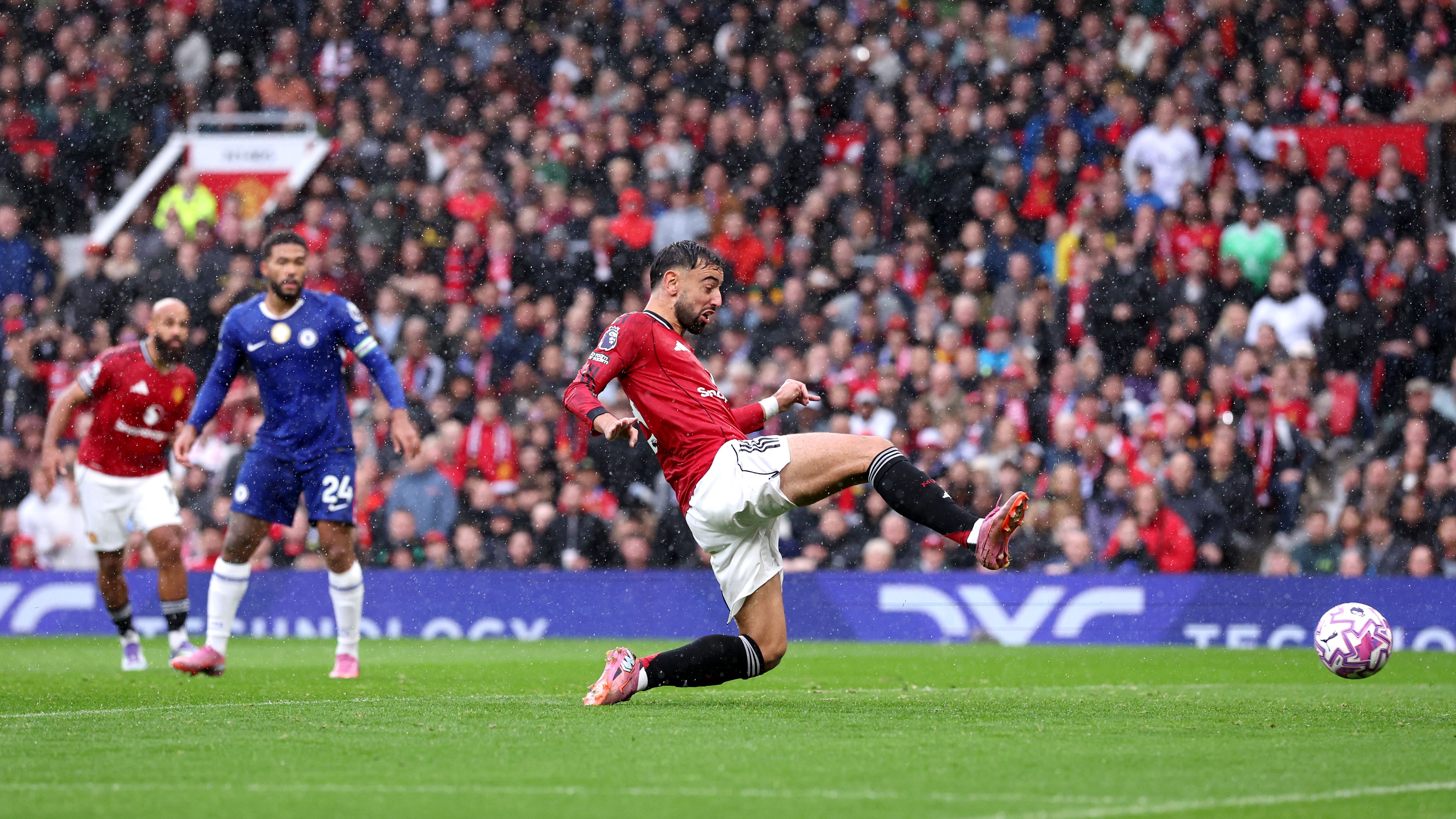 Manchester United v Chelsea - Premier League