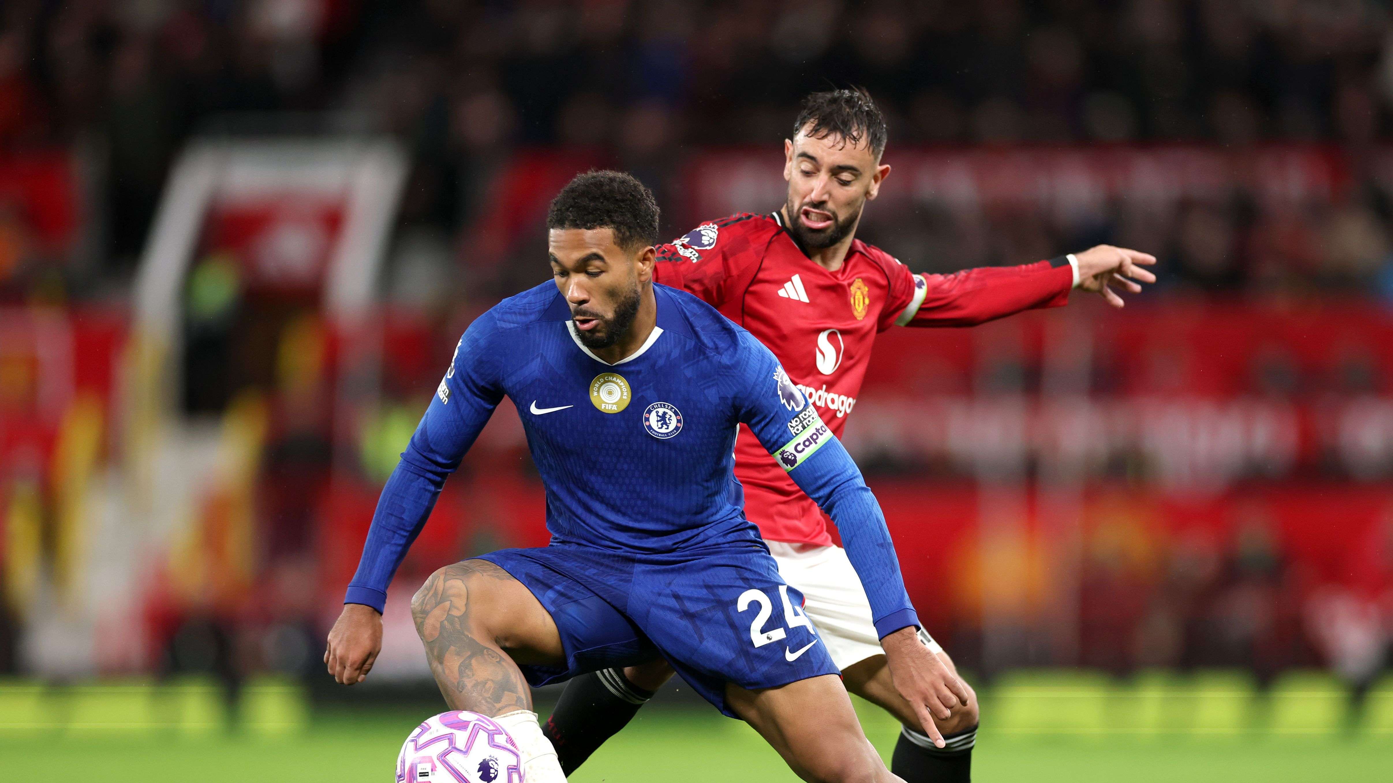 Manchester United v Chelsea - Premier League