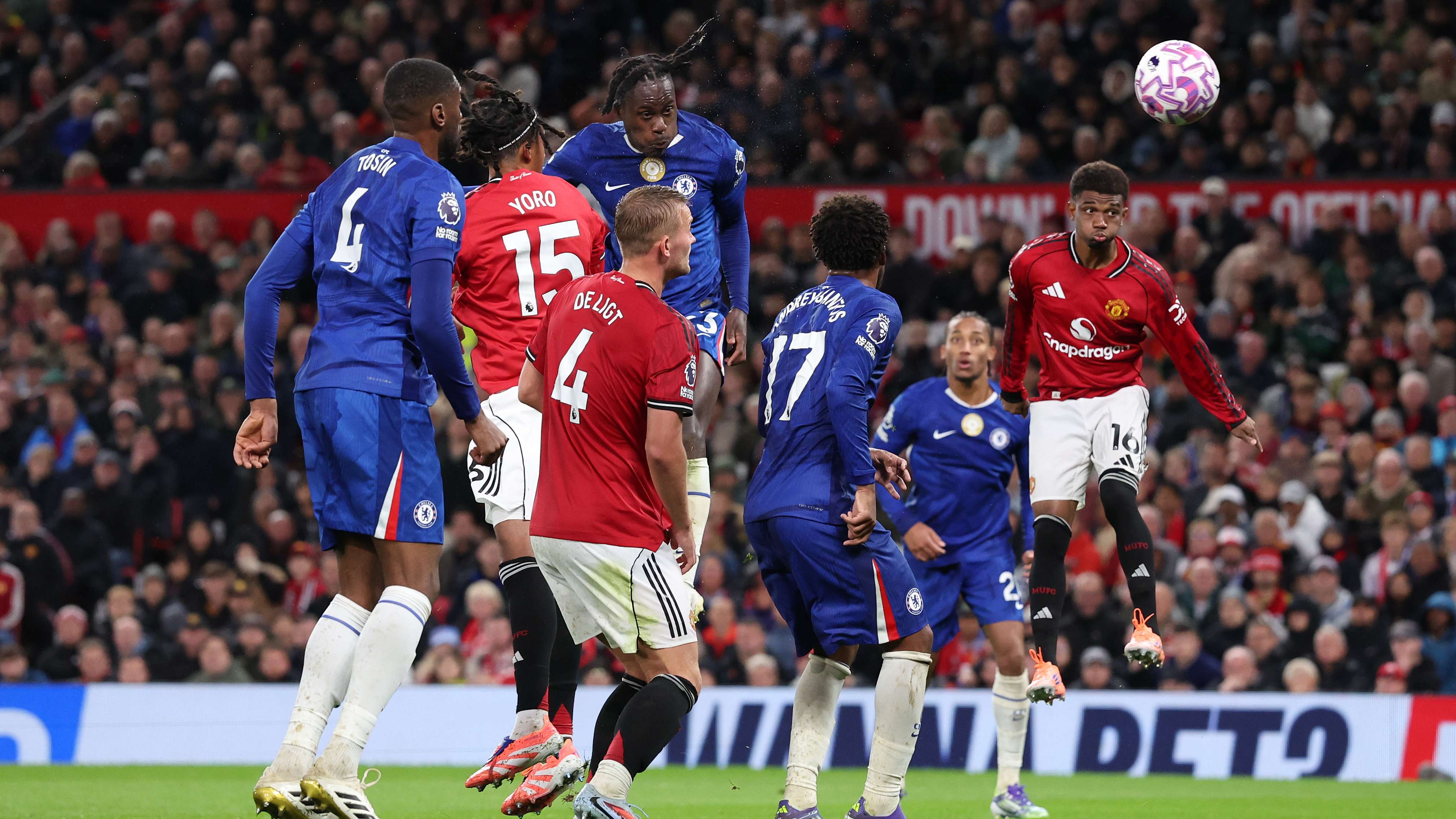 Manchester United v Chelsea - Premier League