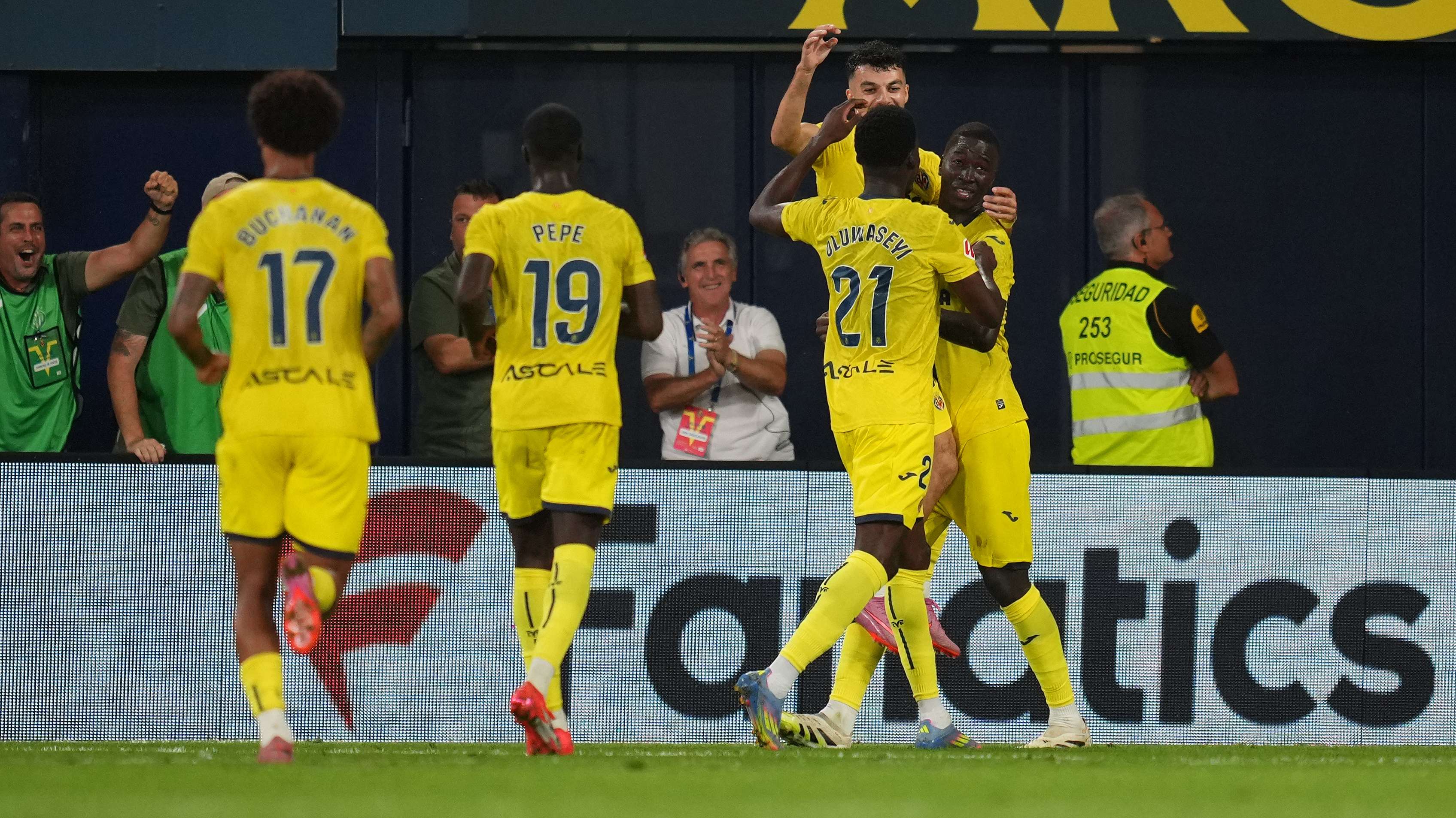 Villarreal CF v CA Osasuna - LaLiga EA Sports