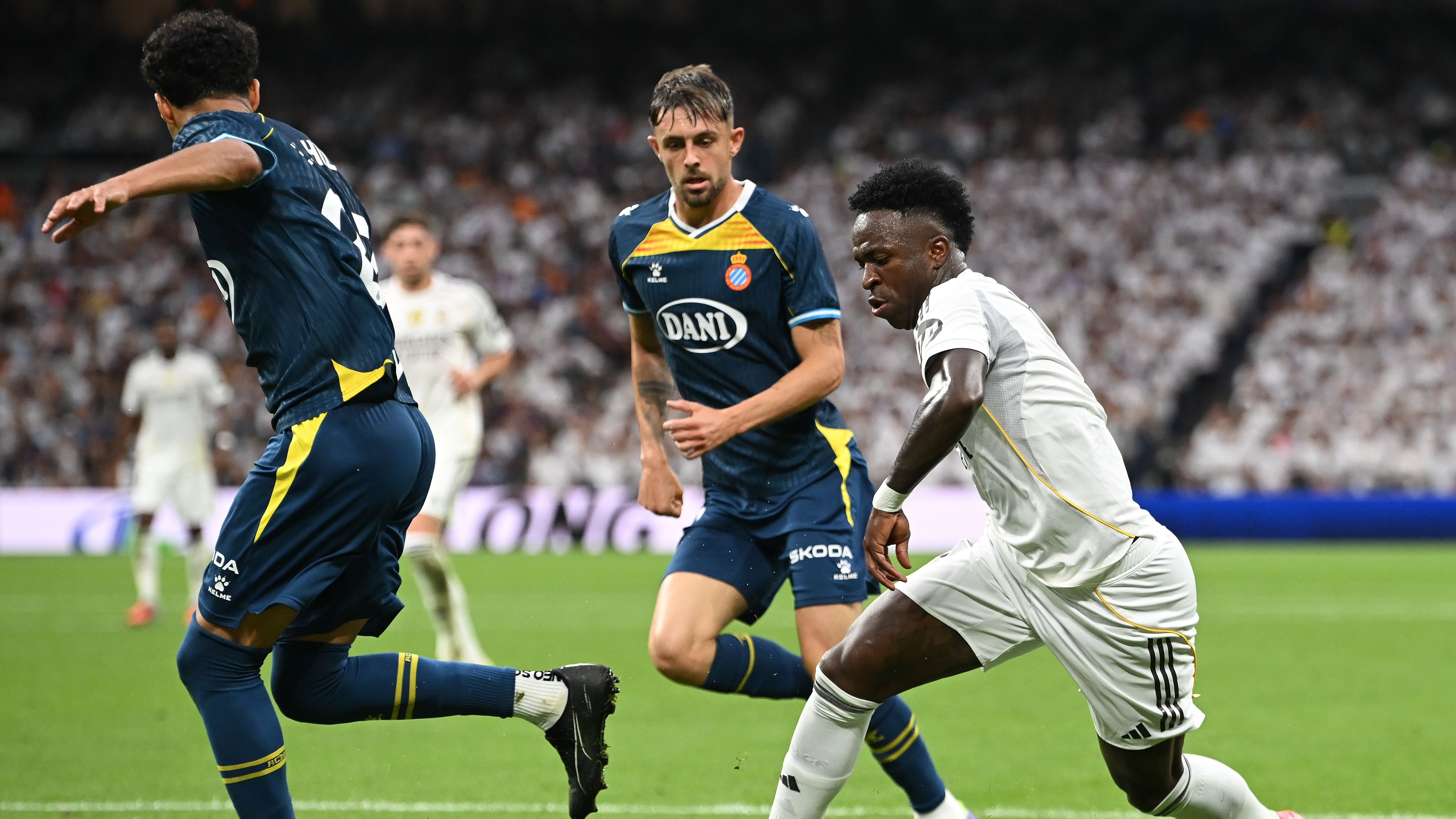 خطوة حاسمة من إسبانيول قبل مواجهة ريال مدريد