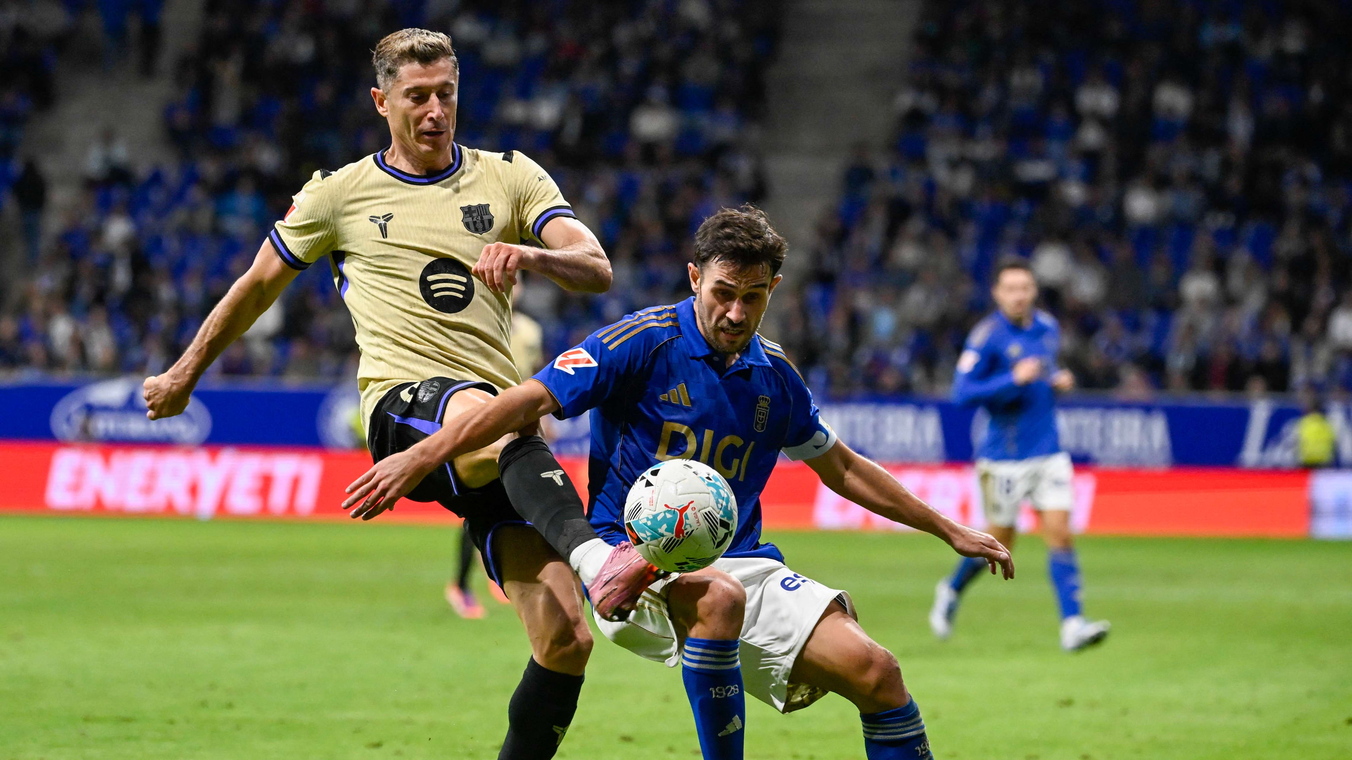 FBL-ESP-LIGA-REAL OVIEDO-BARCELONA