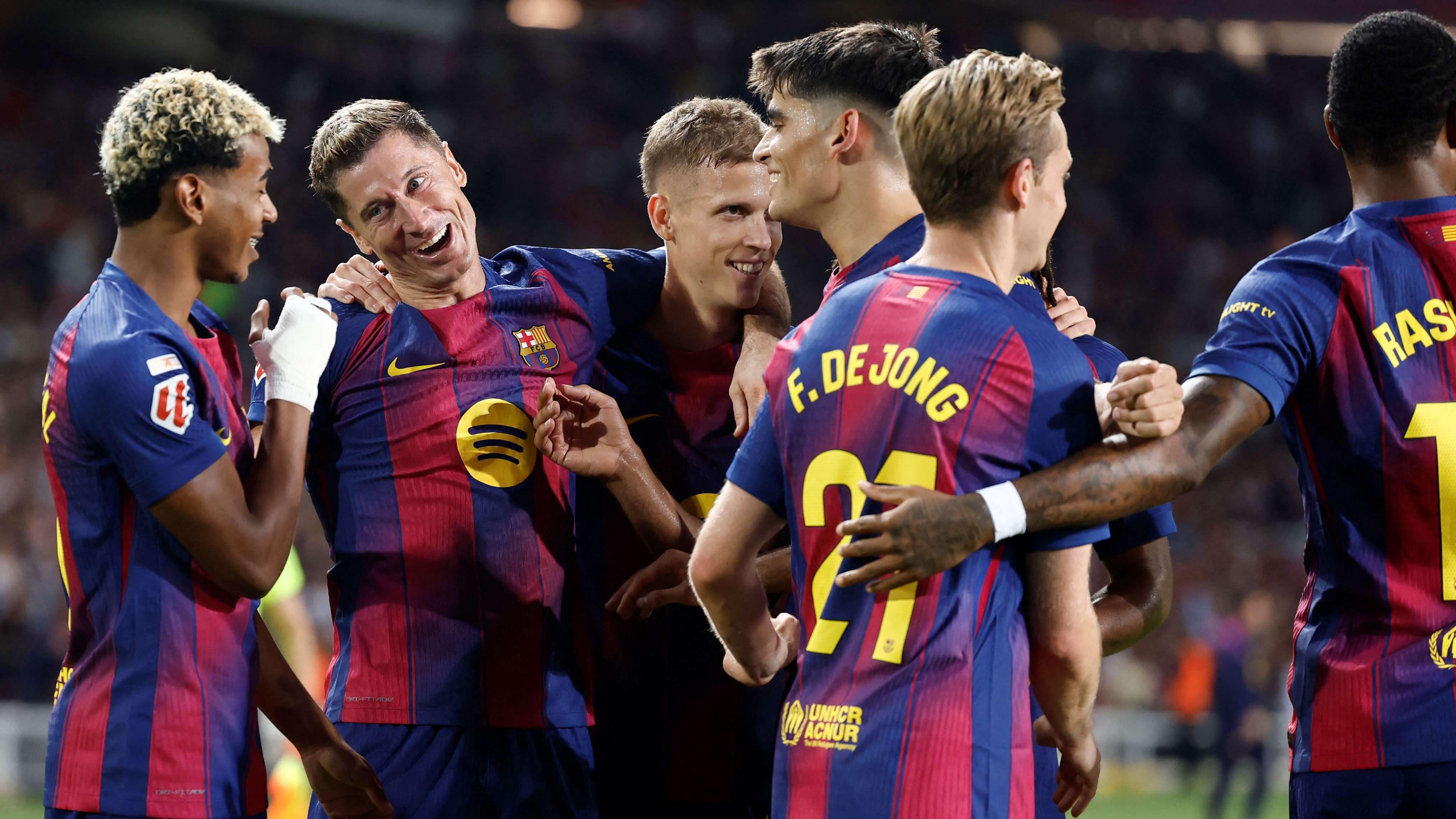 TOPSHOT-FBL-ESP-LIGA-BARCELONA-REAL SOCIEDAD