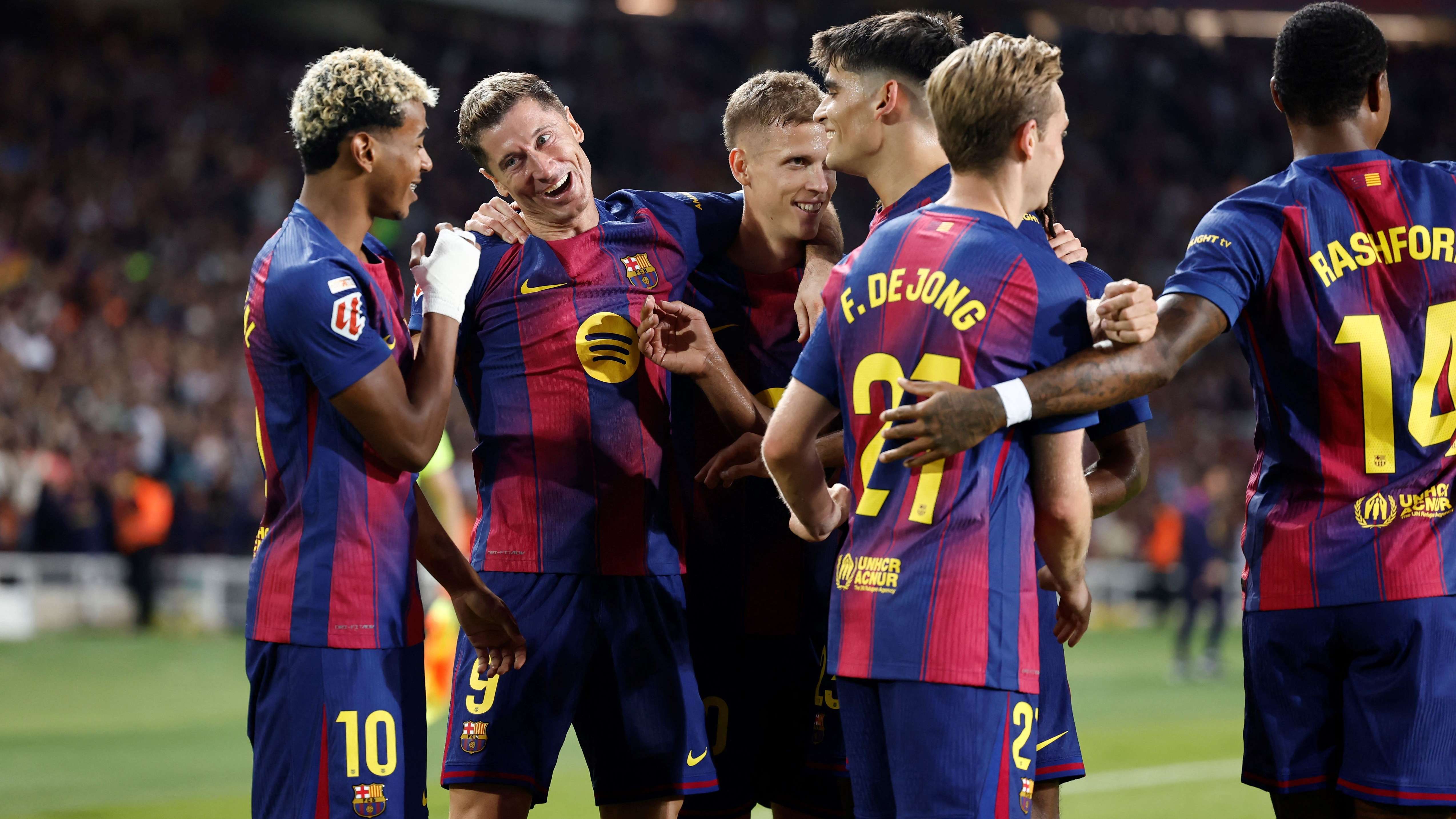 TOPSHOT-FBL-ESP-LIGA-BARCELONA-REAL SOCIEDAD