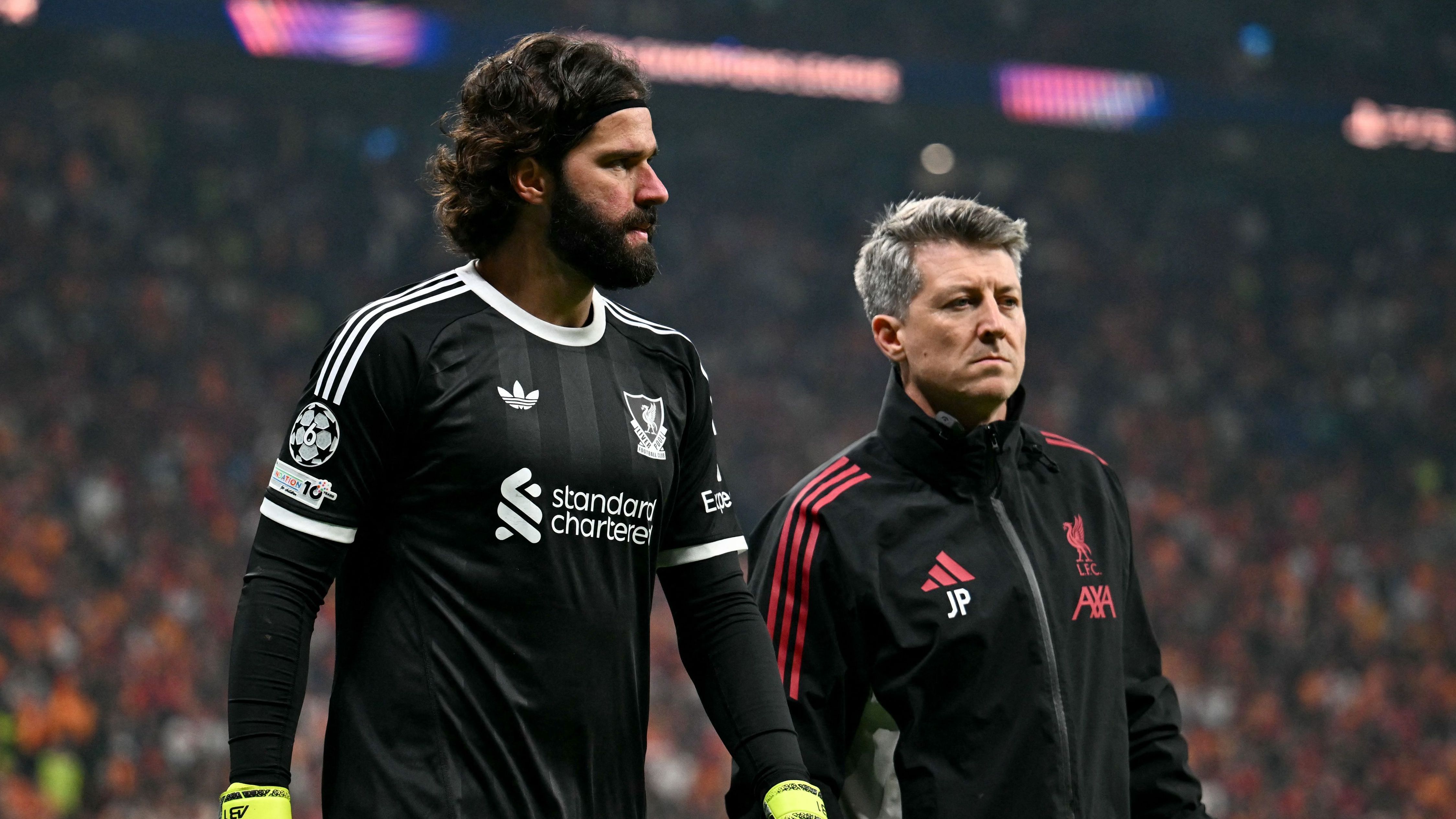 أليسون بيكر