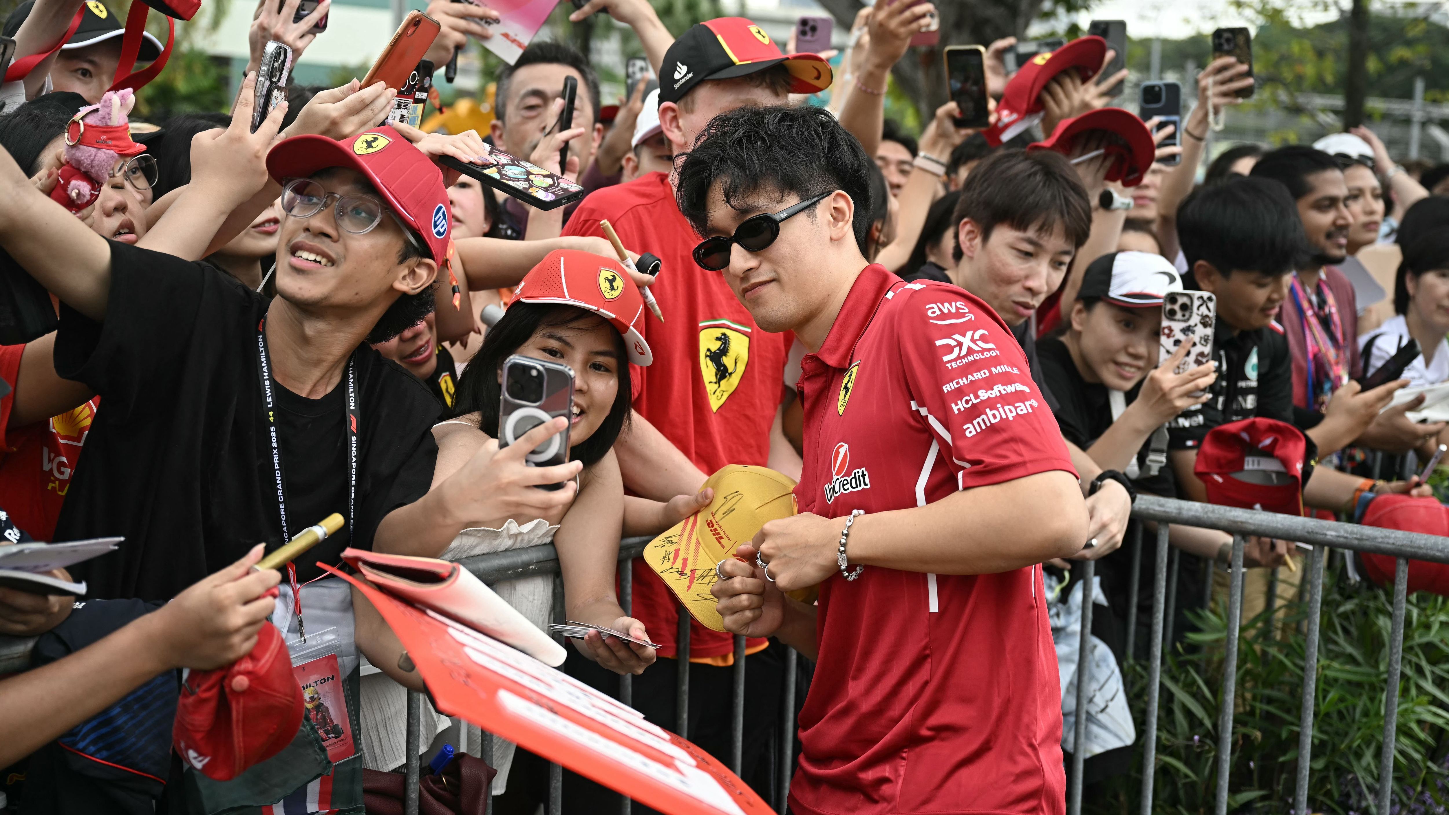 AUTO-PRIX-F1-SIN-PRACTICE