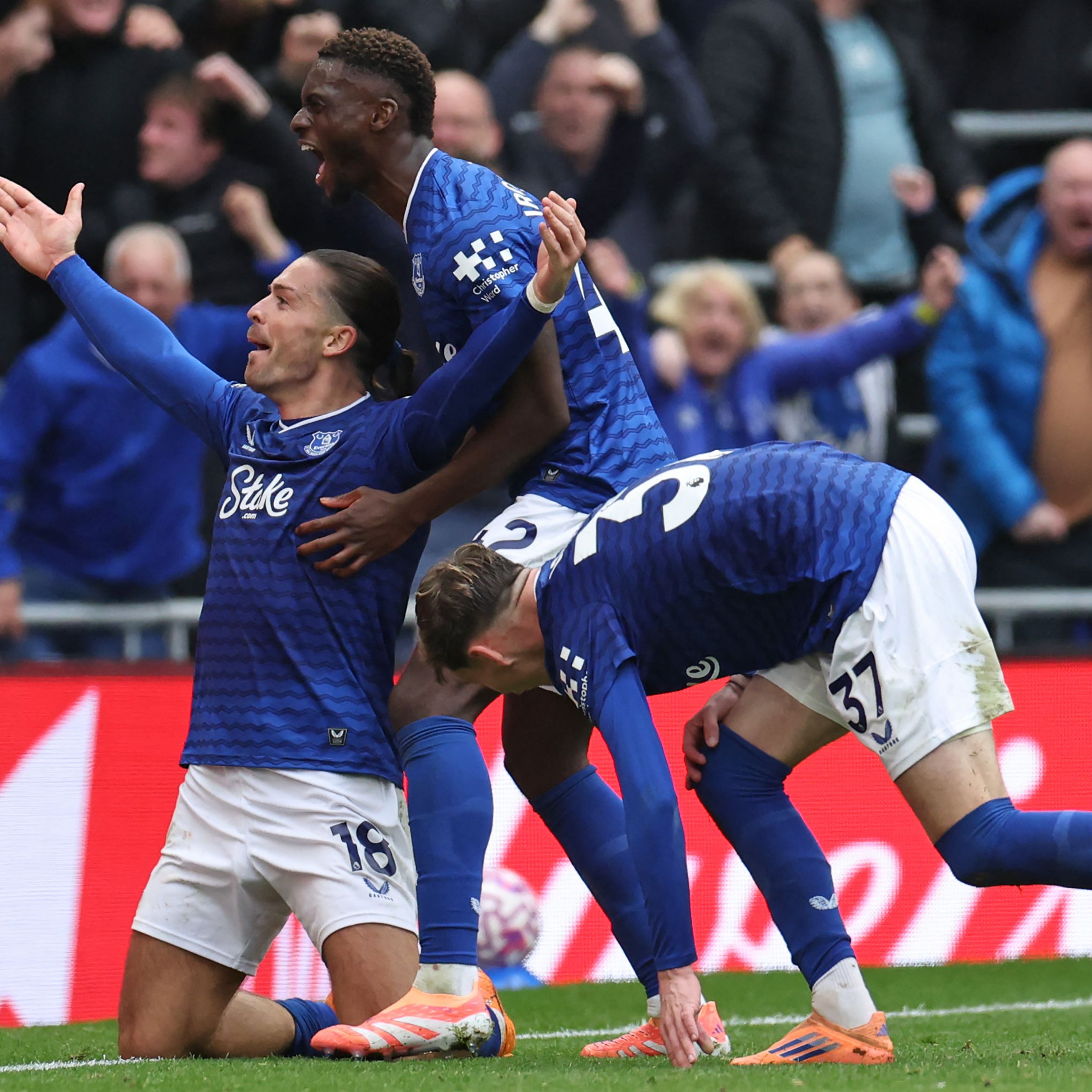 TOPSHOT-FBL-ENG-PR-EVERTON-CRYSTAL PALACE