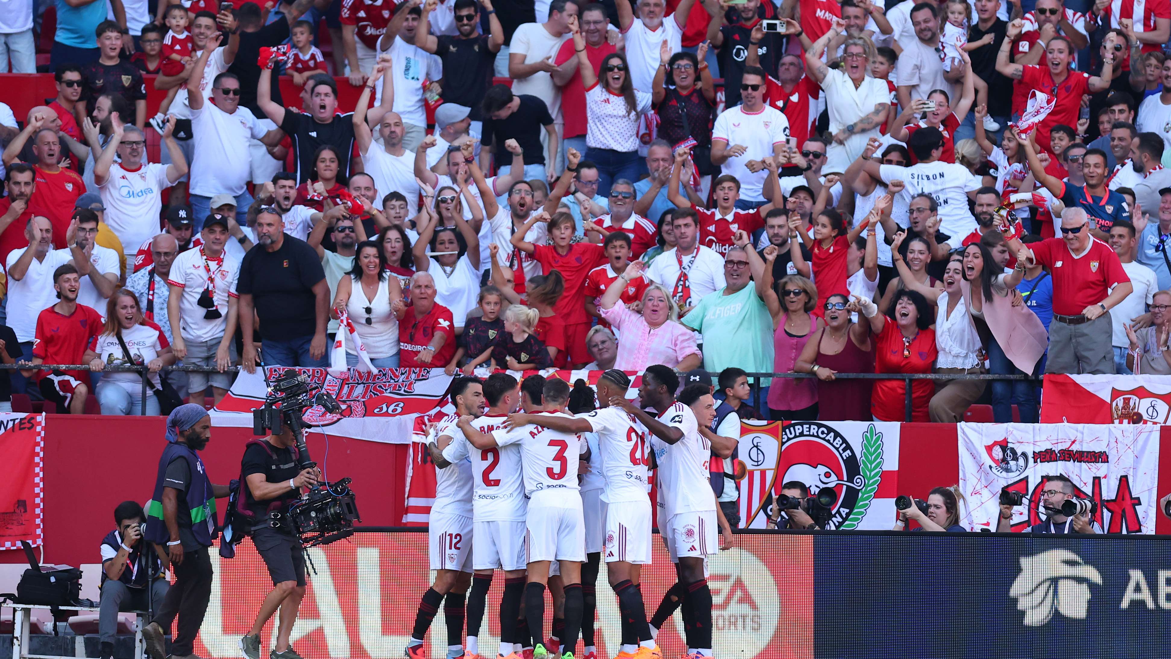 Sevilla FC v FC Barcelona - LaLiga EA Sports