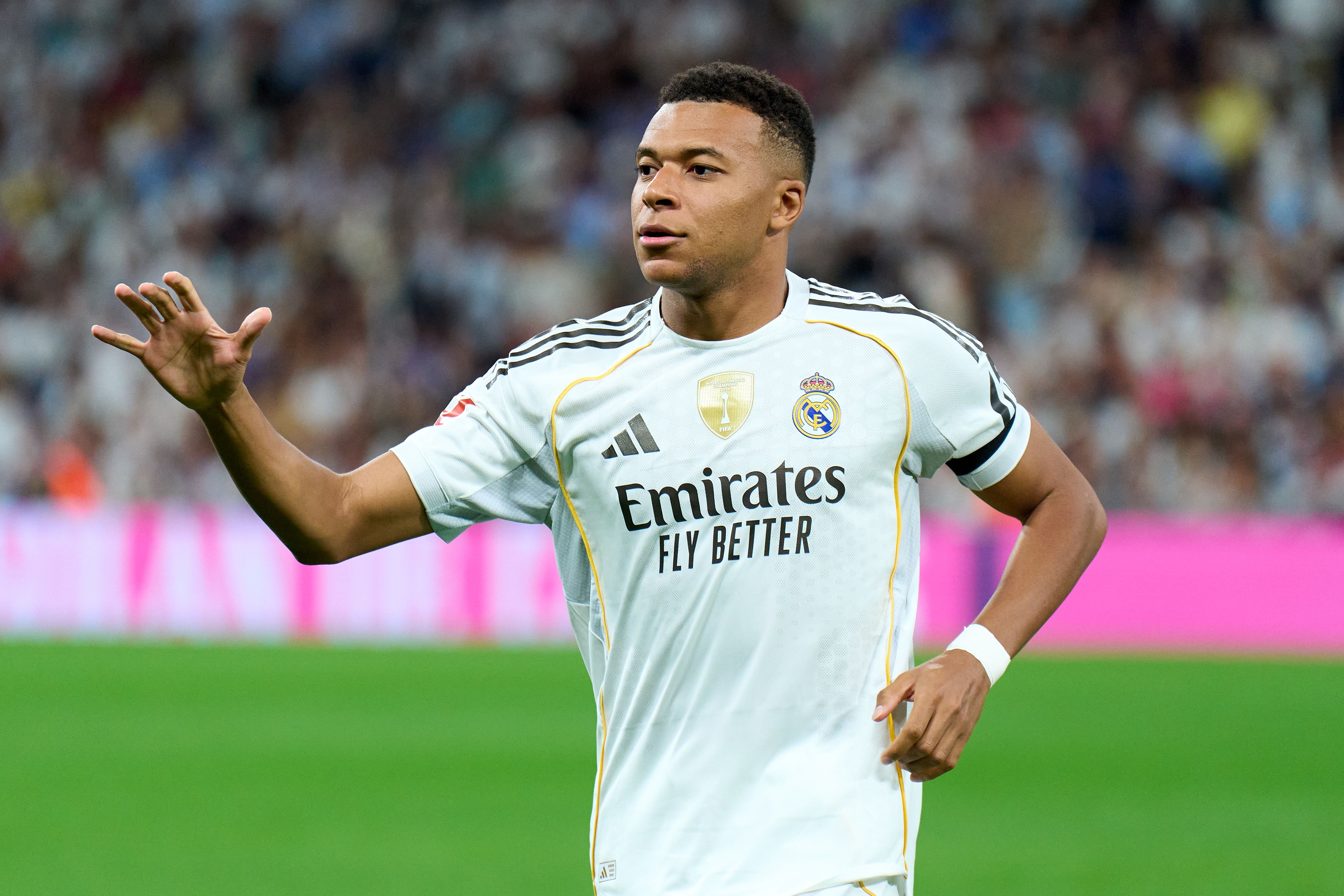 Real Madrid CF v Villarreal CF - LaLiga EA Sports