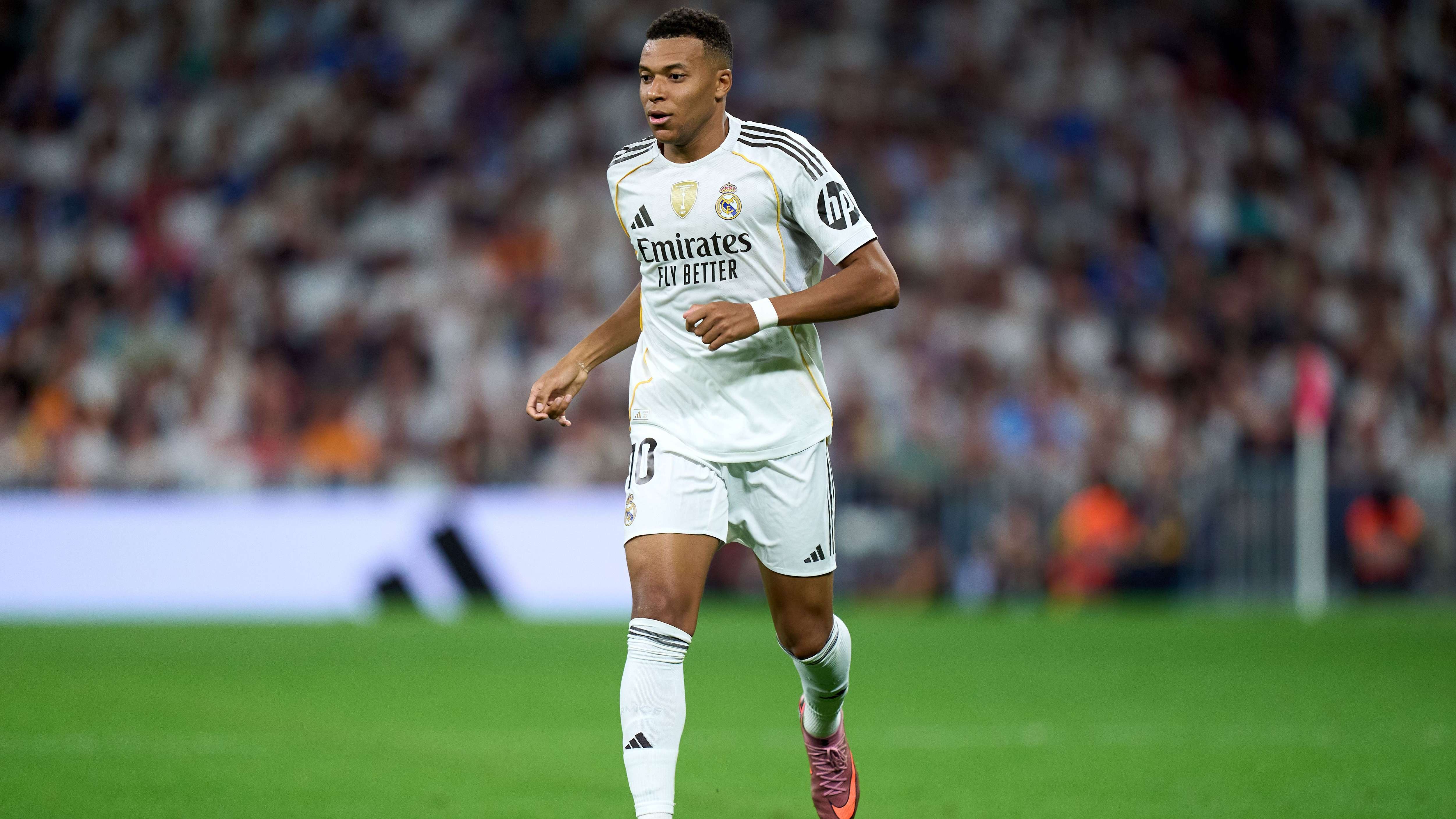 Real Madrid CF v Villarreal CF - LaLiga EA Sports