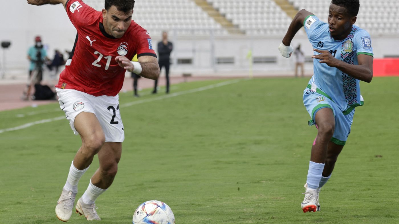 ما القنوات الناقلة لمباراة مصر وغينيا بيساو في التصفيات الإفريقية المؤهلة إلى كأس العالم 2026؟