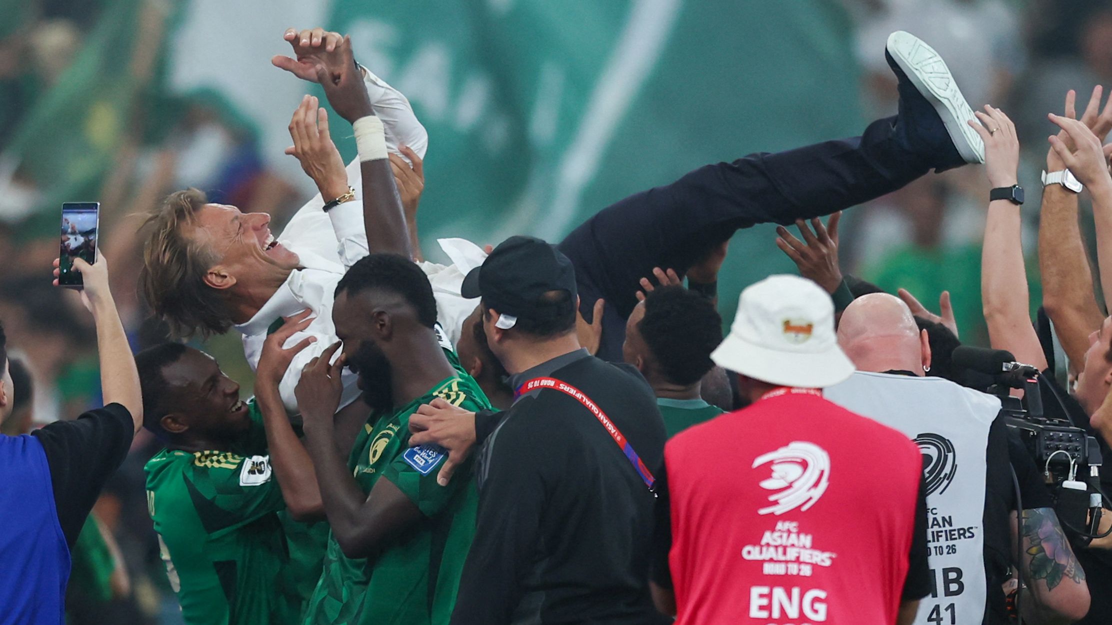 المنتخب السعودي يكشف عن قميصه الثاني لكأس العالم 2026 المستوحى من الشماغ