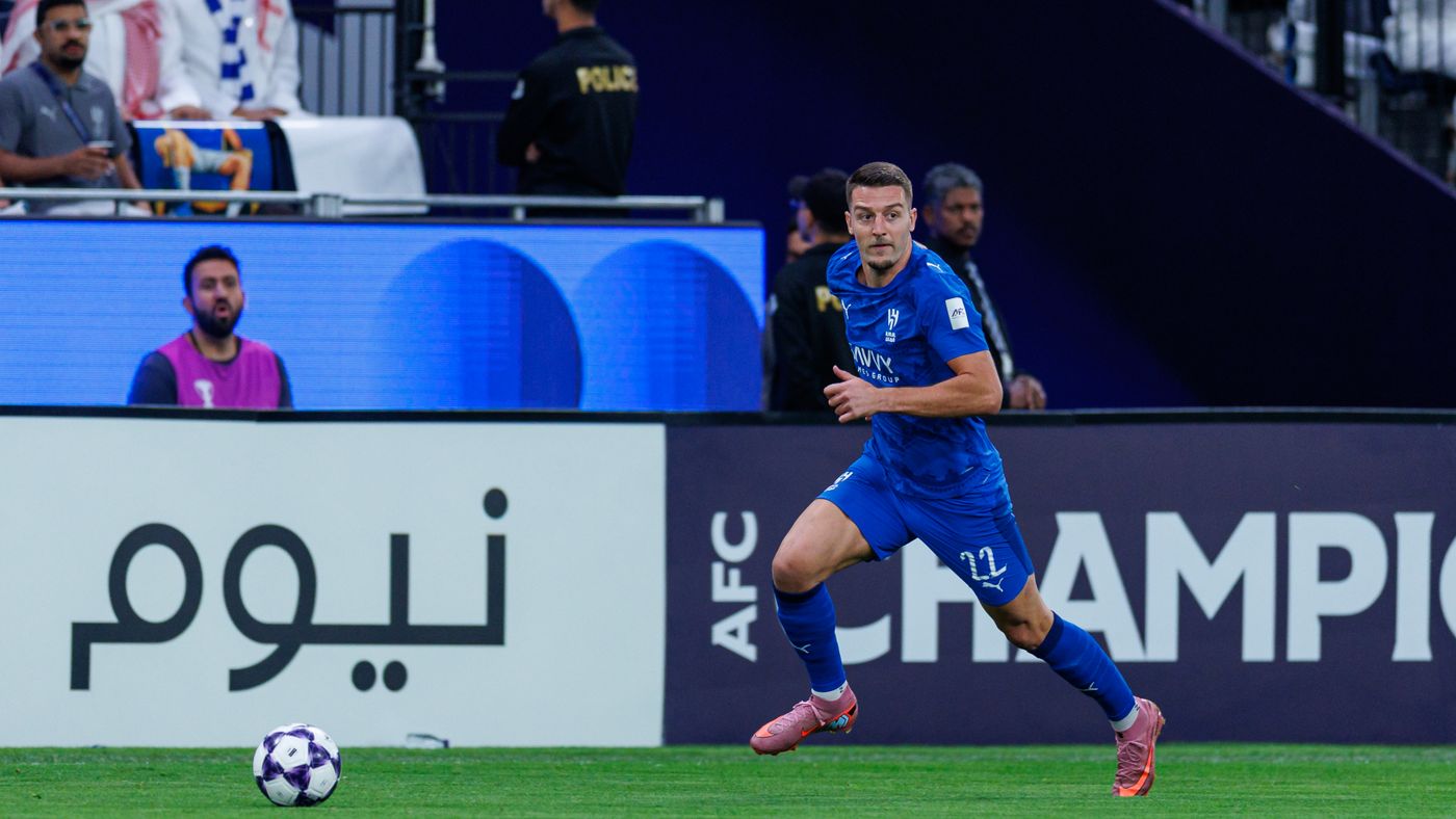 حسم موقف سافيتش من مباراة الهلال والخليج