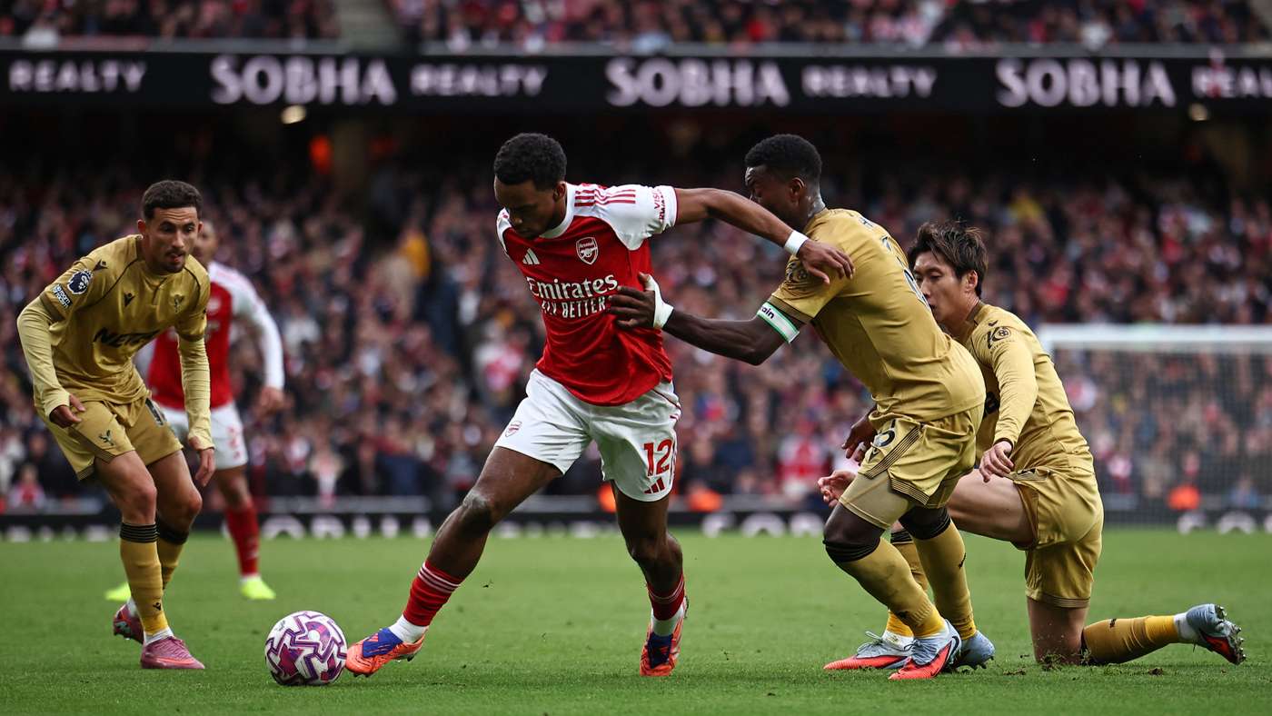 Arsenal vs Brighton Copa de la Liga inglesa 2025 foto