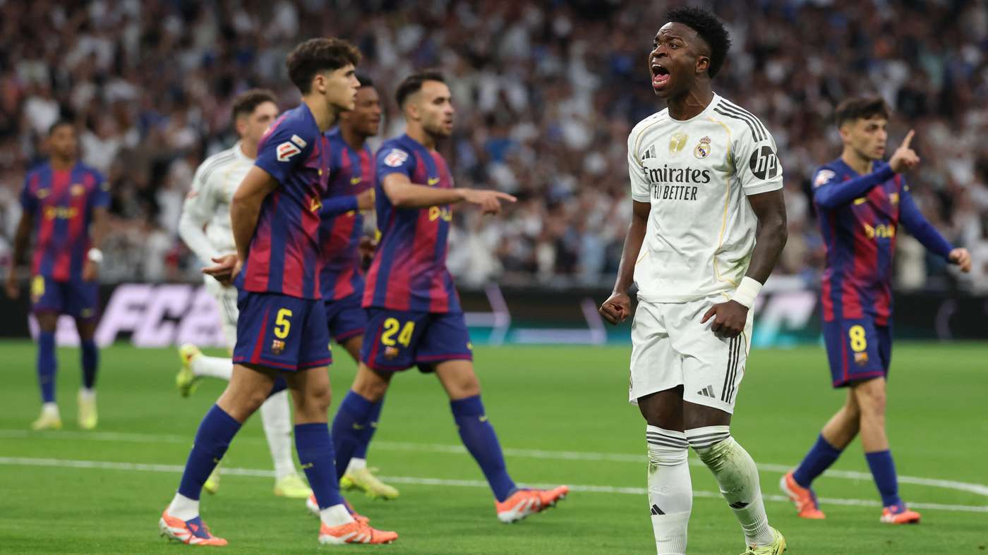 Real Madrid Barcellona Clasico VAR immagini