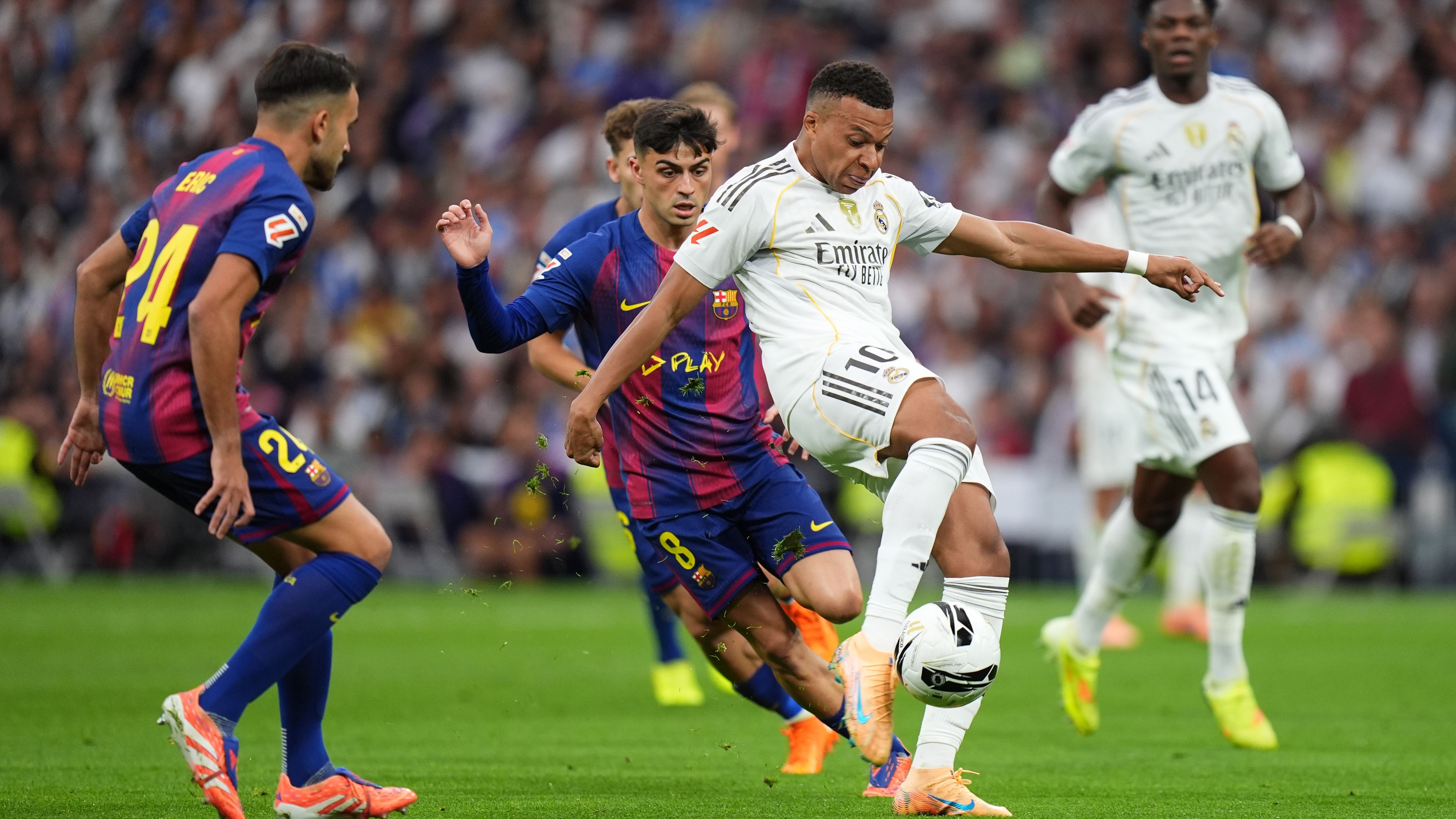 Real Madrid CF v FC Barcelona - LaLiga EA Sports