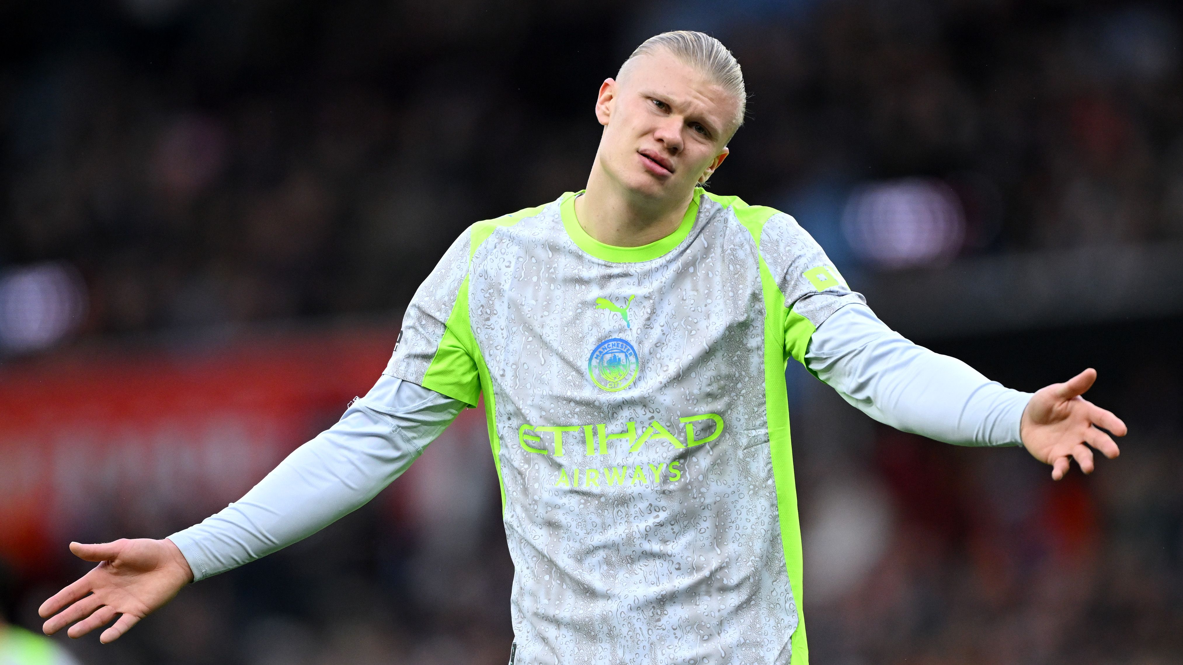 Aston Villa v Manchester City - Premier League