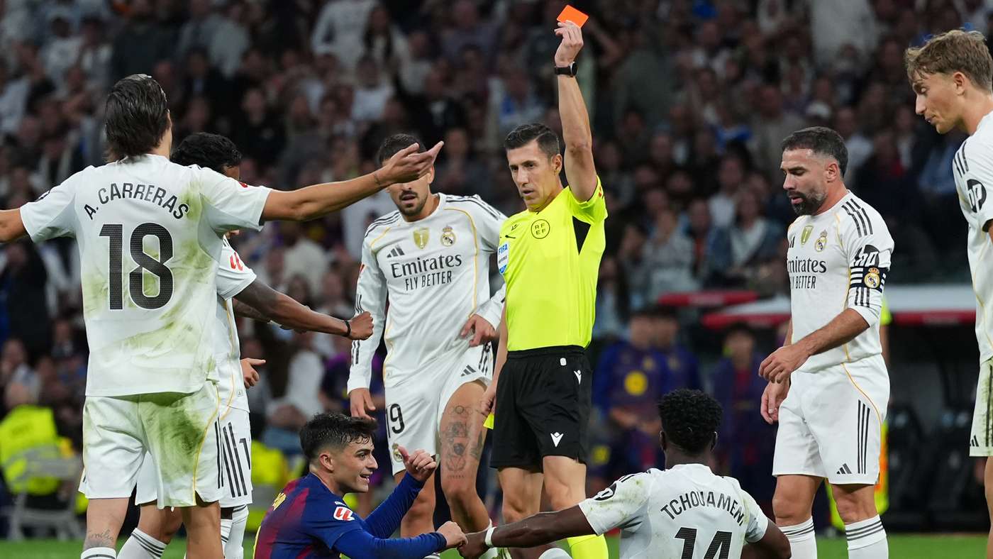 Real Madrid-Barcellona Clasico arbitro VAR discussioni e gol
