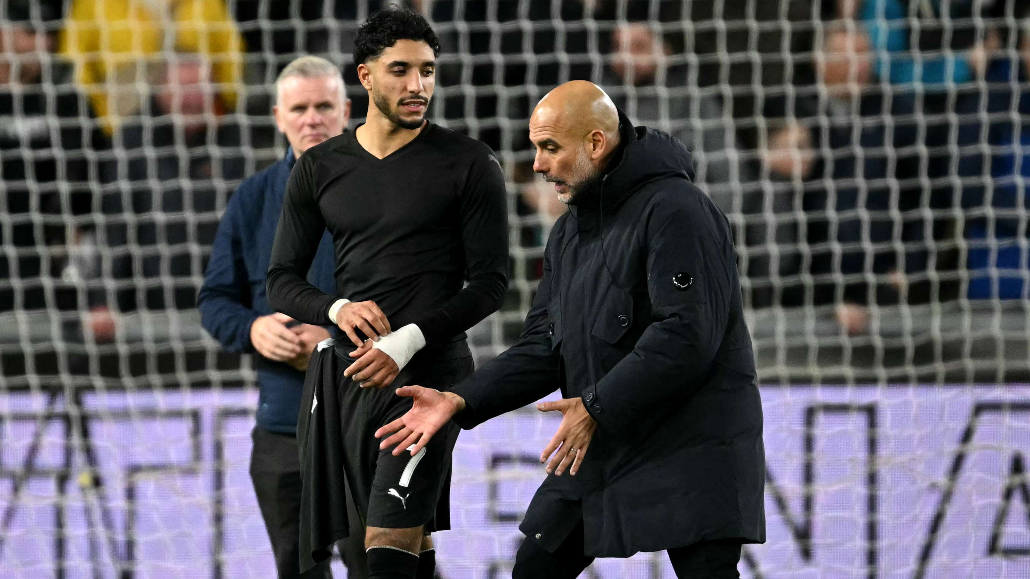 FBL-ENG-LCUP-SWANSEA-MAN CITY