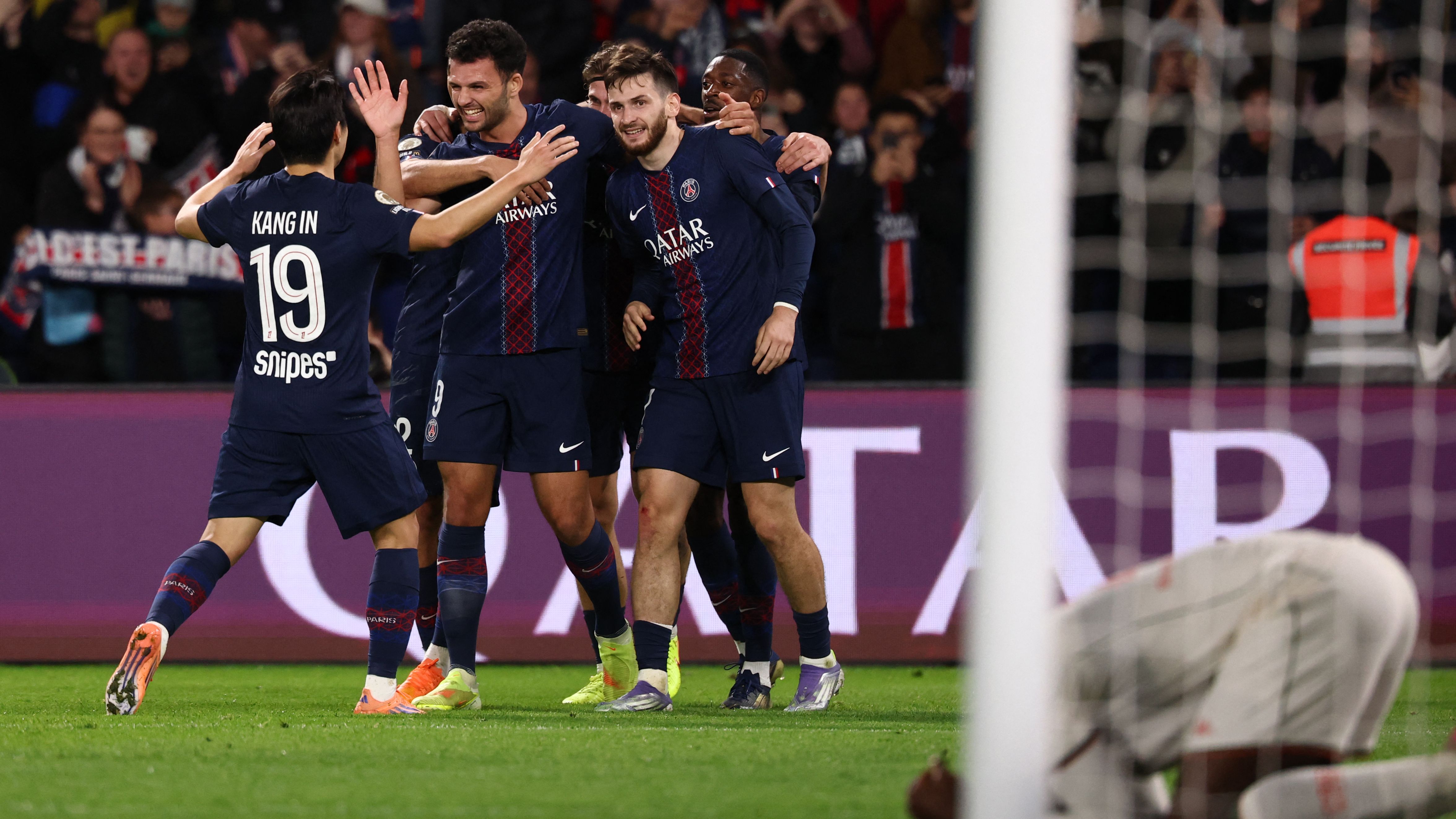 巴黎圣日耳曼对拜仁慕尼黑欧冠比赛照片