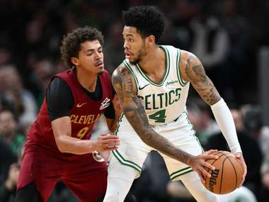 Cleveland Cavaliers v Boston Celtics