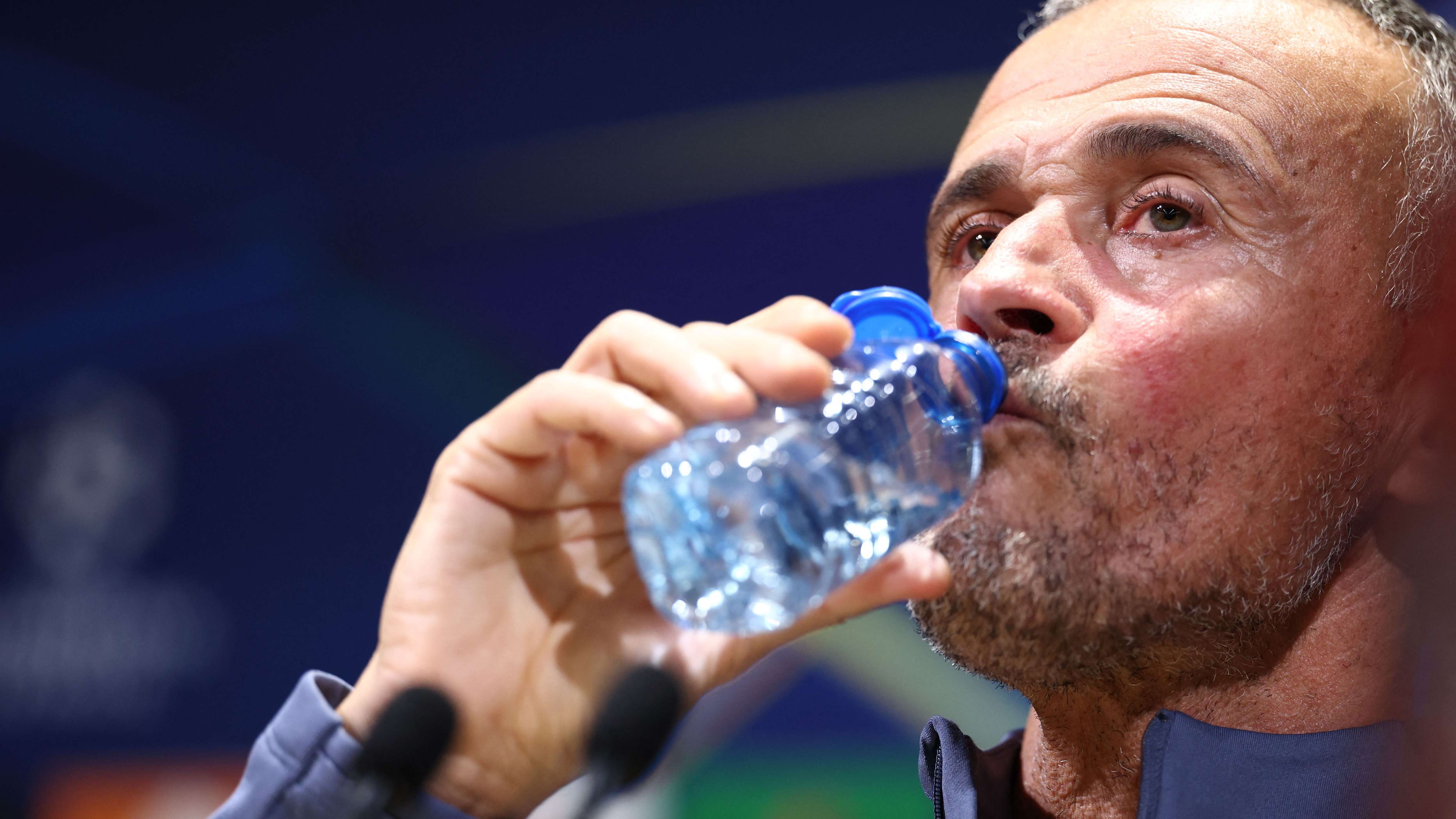 FBL-EUR-C1-PSG-PRESSER