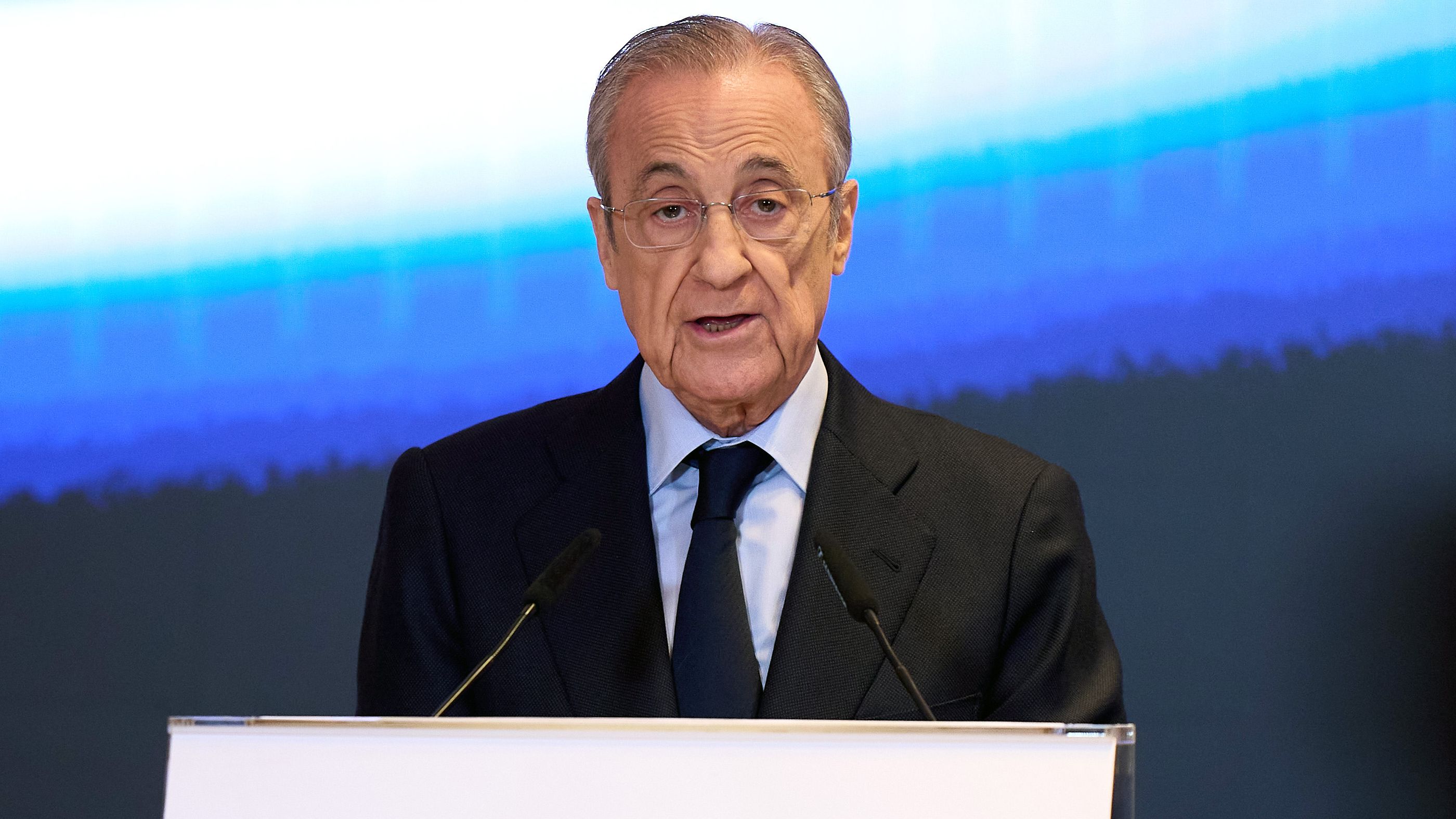 Florentino Pérez triste Real Madrid après le départ d'Alonso et la défaite en Supercoupe d'Espagne en Arabie Saoudite