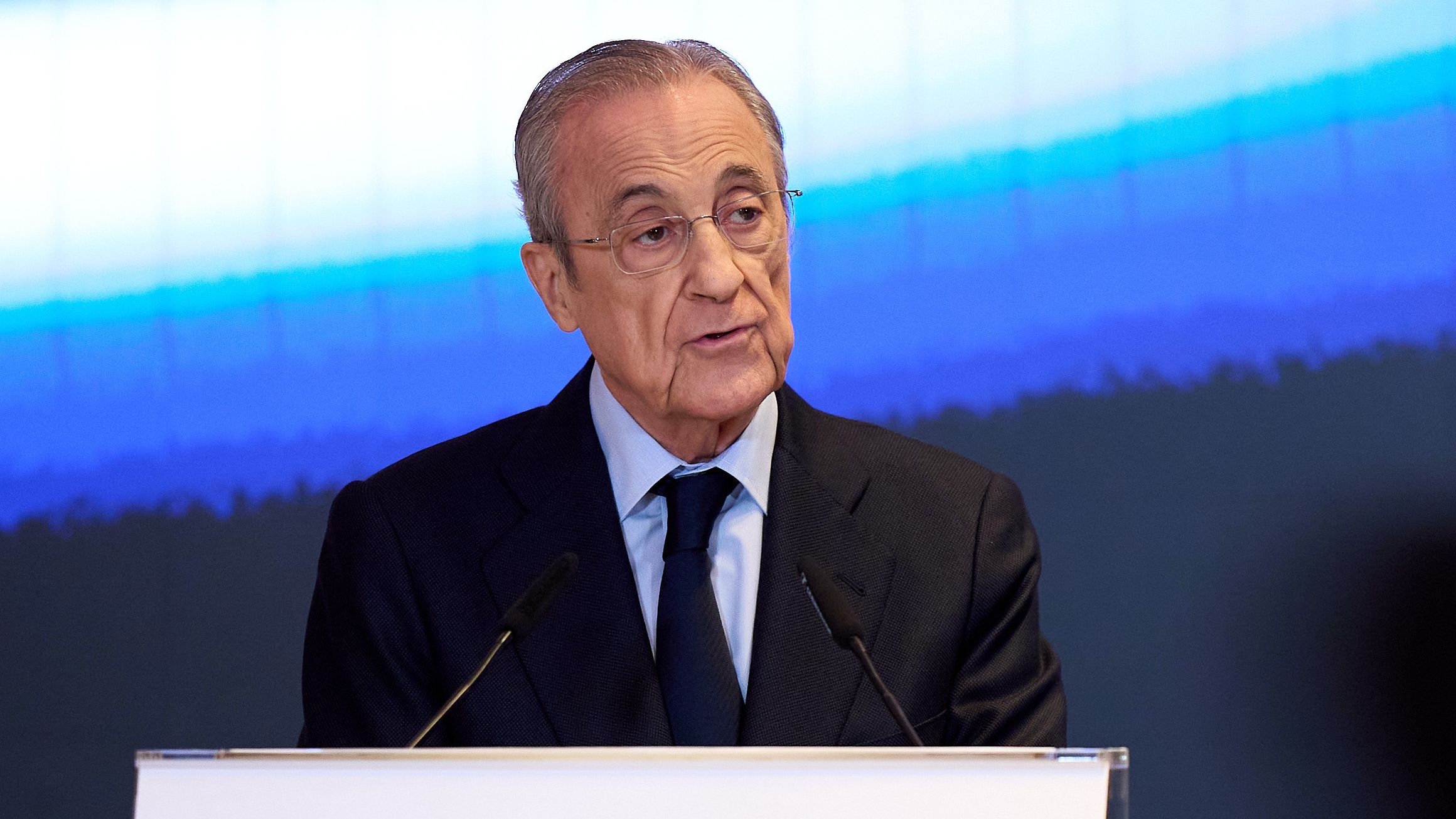 بالفيديو: بيريز يقتحم مجال التحكيم في عالم التنس