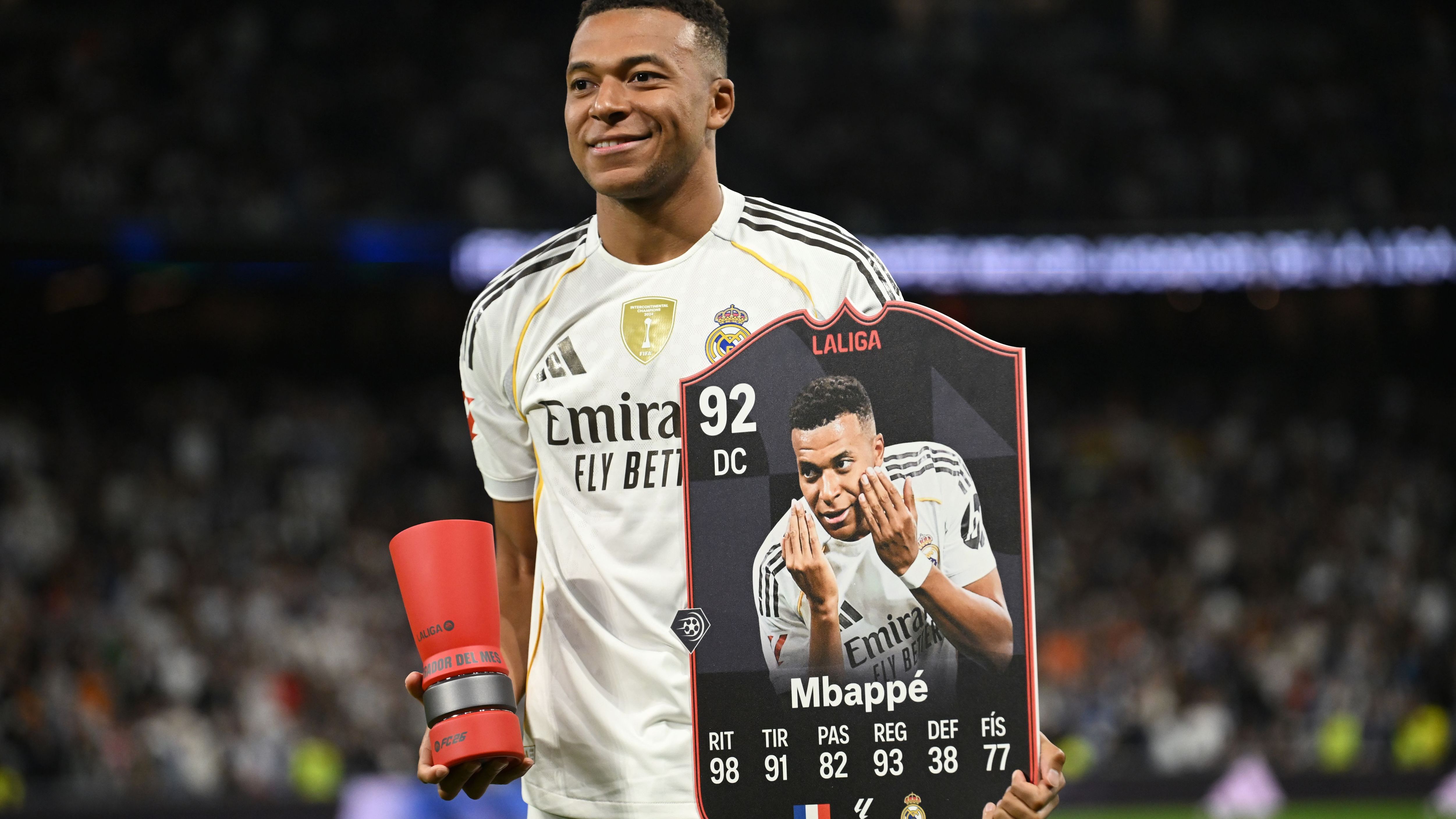 مبابي يعود لغلاف EA Sports FC ويعادل رقم ميسي الأسطوري