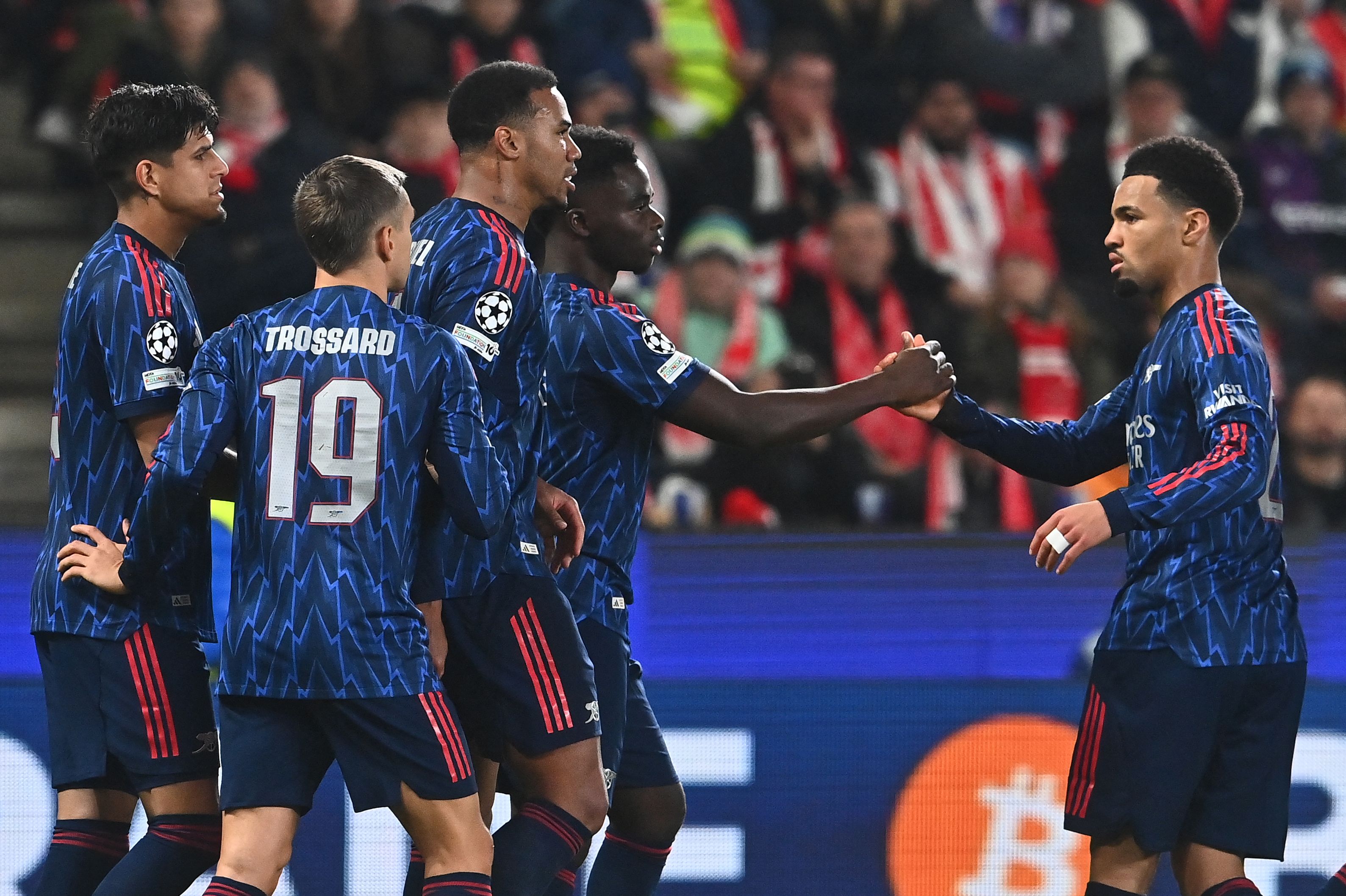 TOPSHOT-FBL-EUR-C1-SLAVIA PRAGUE-ARSENAL