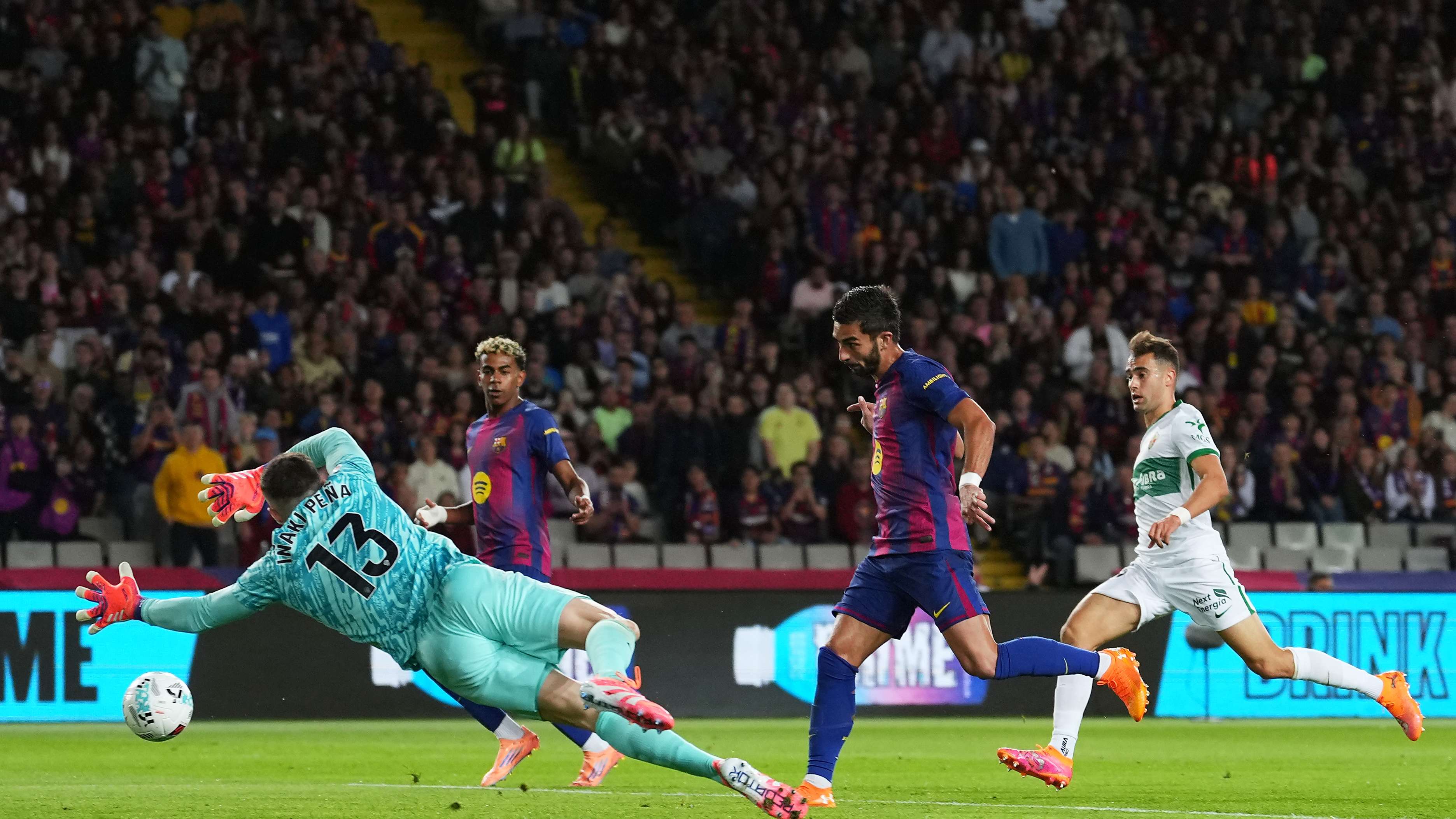 FC Barcelona v Elche CF - LaLiga EA Sports
