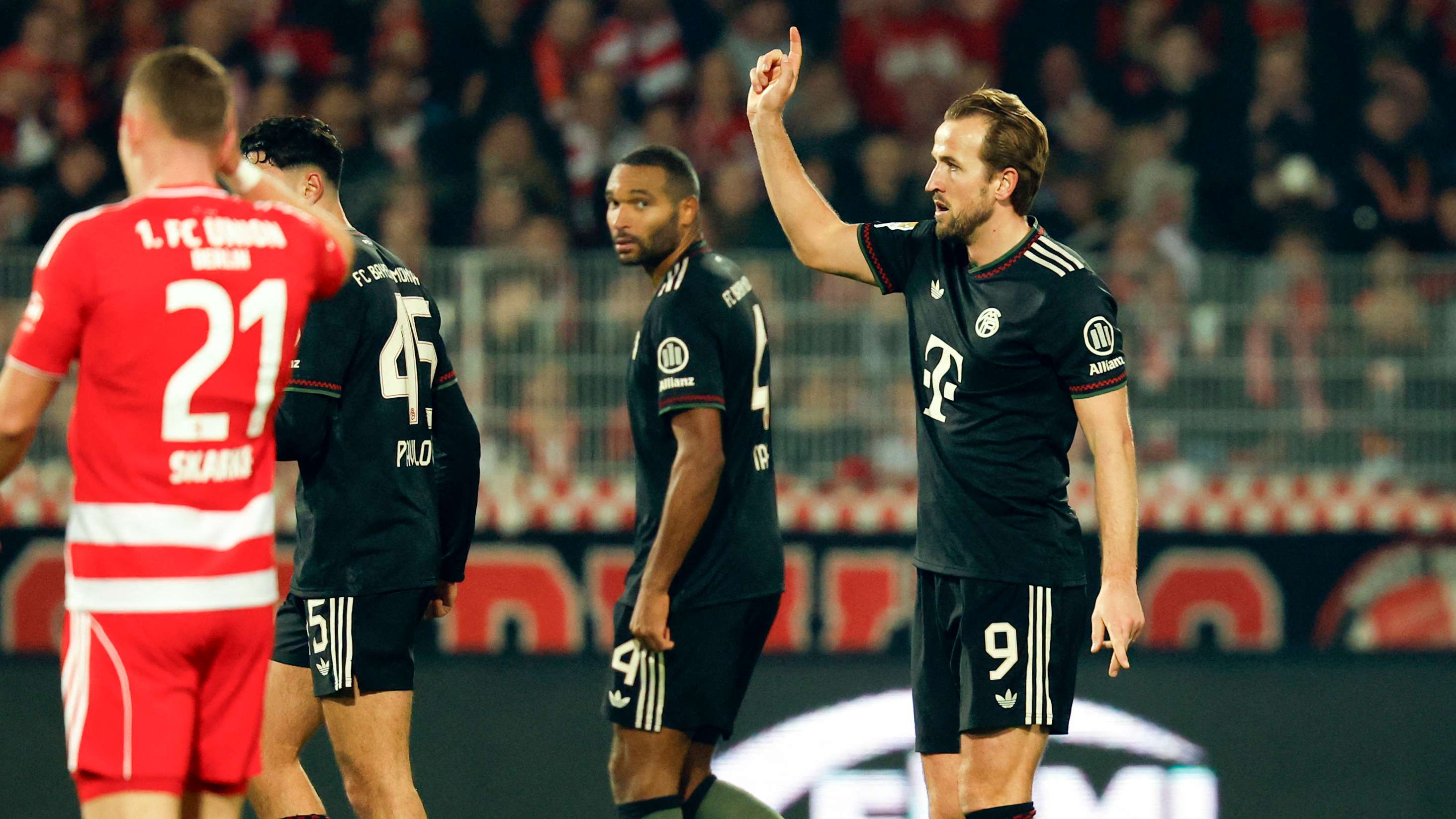 FBL-GER-BUNDESLIGA-UNION BERLIN-BAYERN MUNICH