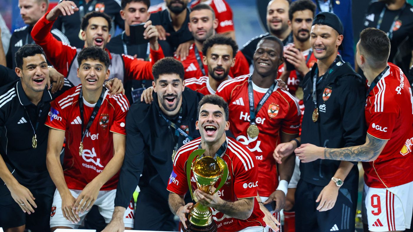 بعد حمزة عبد الكريم.. لاعب جديد يرحل عن الأهلي صوب الليجا