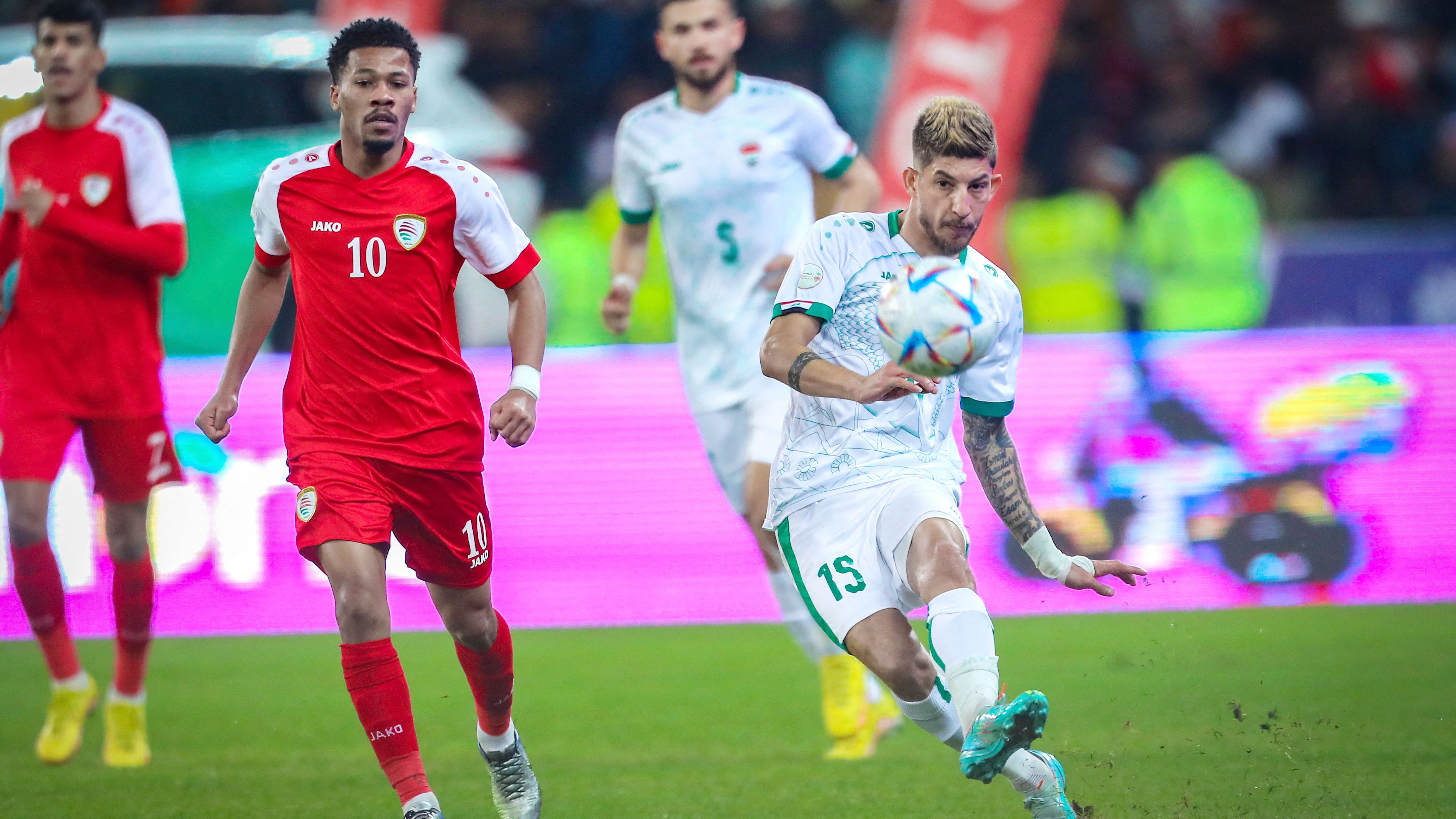 خالف لوائح الفيفا.. هل ظلم اتحاد الخليج منتخب العراق بقرعة عمان؟